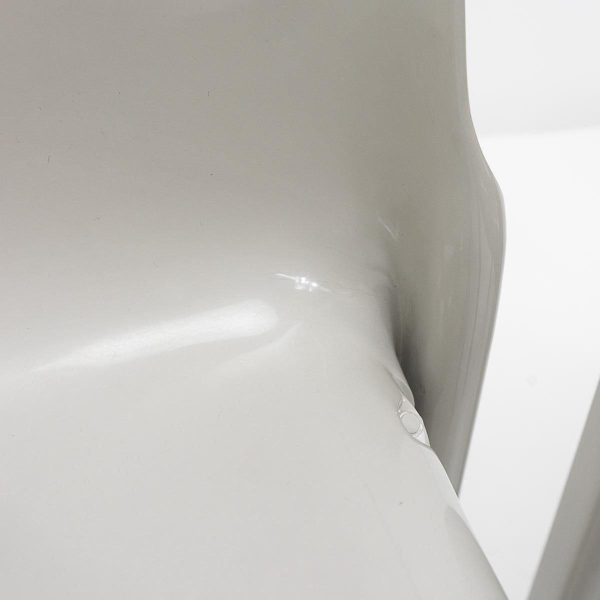 Selene-Stühle von Vico Magistretti für Artemide, 8 Teile im Angebot 4