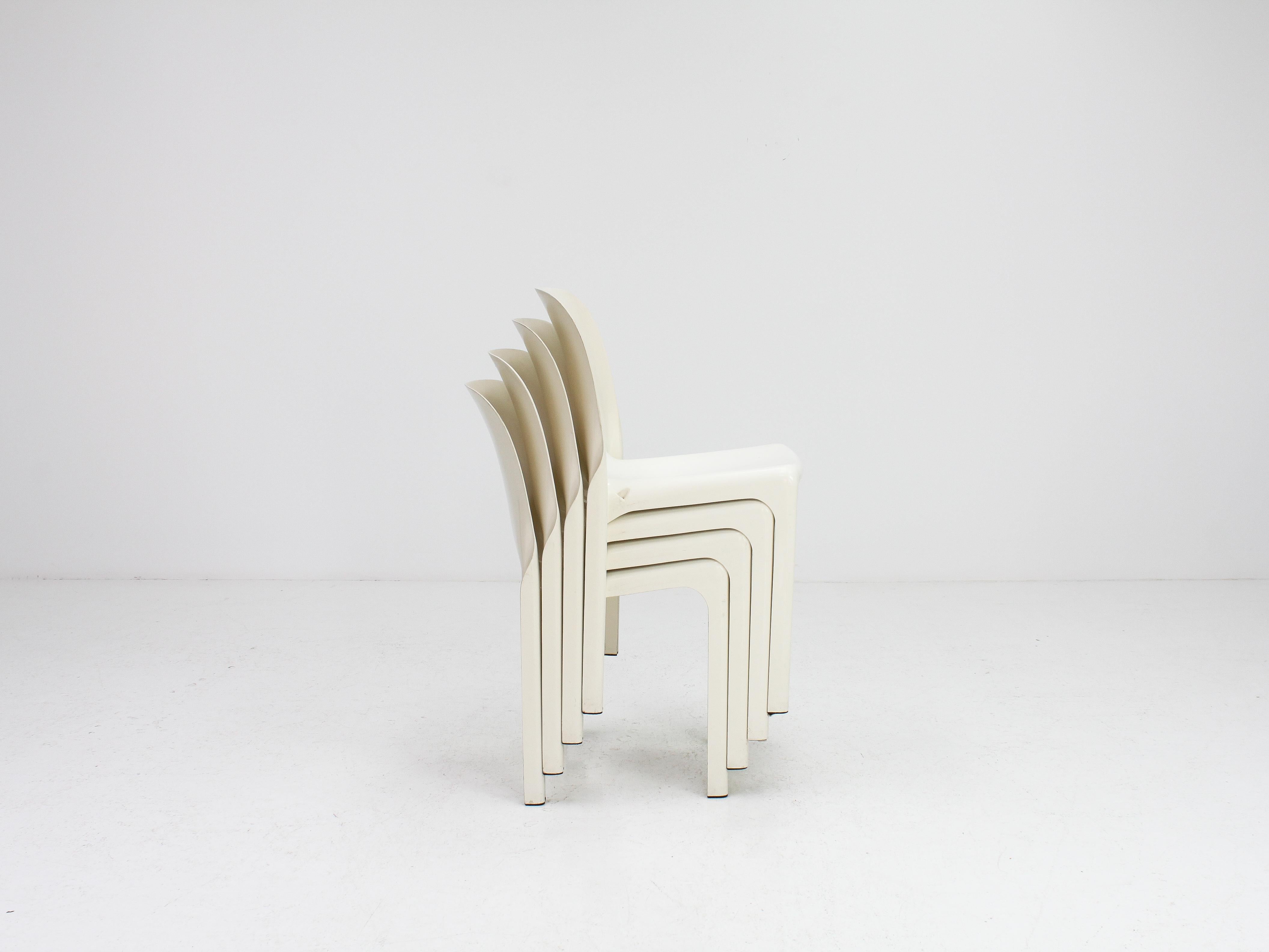 Plastic 'Selene' Stacking Chairs in White by Vico Magistretti for Artemide, 1969
