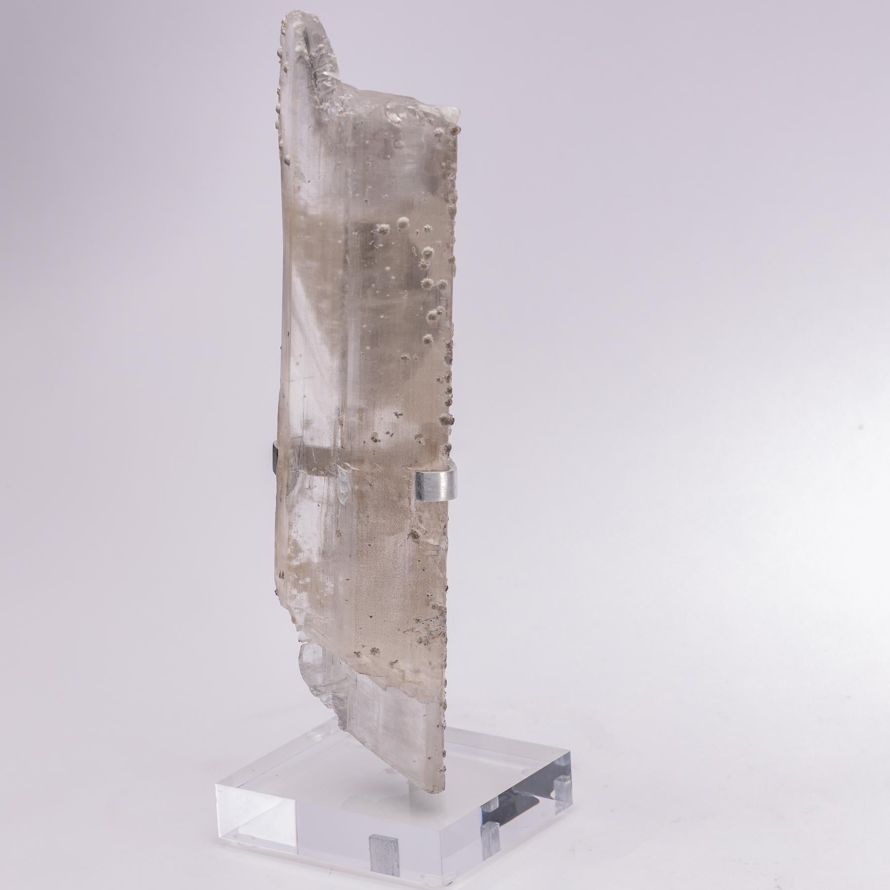 Selenite Crystal Mounted on Custom Acrylic and Metal Stand from Naica Mine In New Condition In Polanco, CDMX