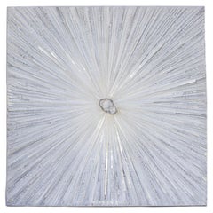 Cristalli di selenite e rosette di calcedonio al centro su tela