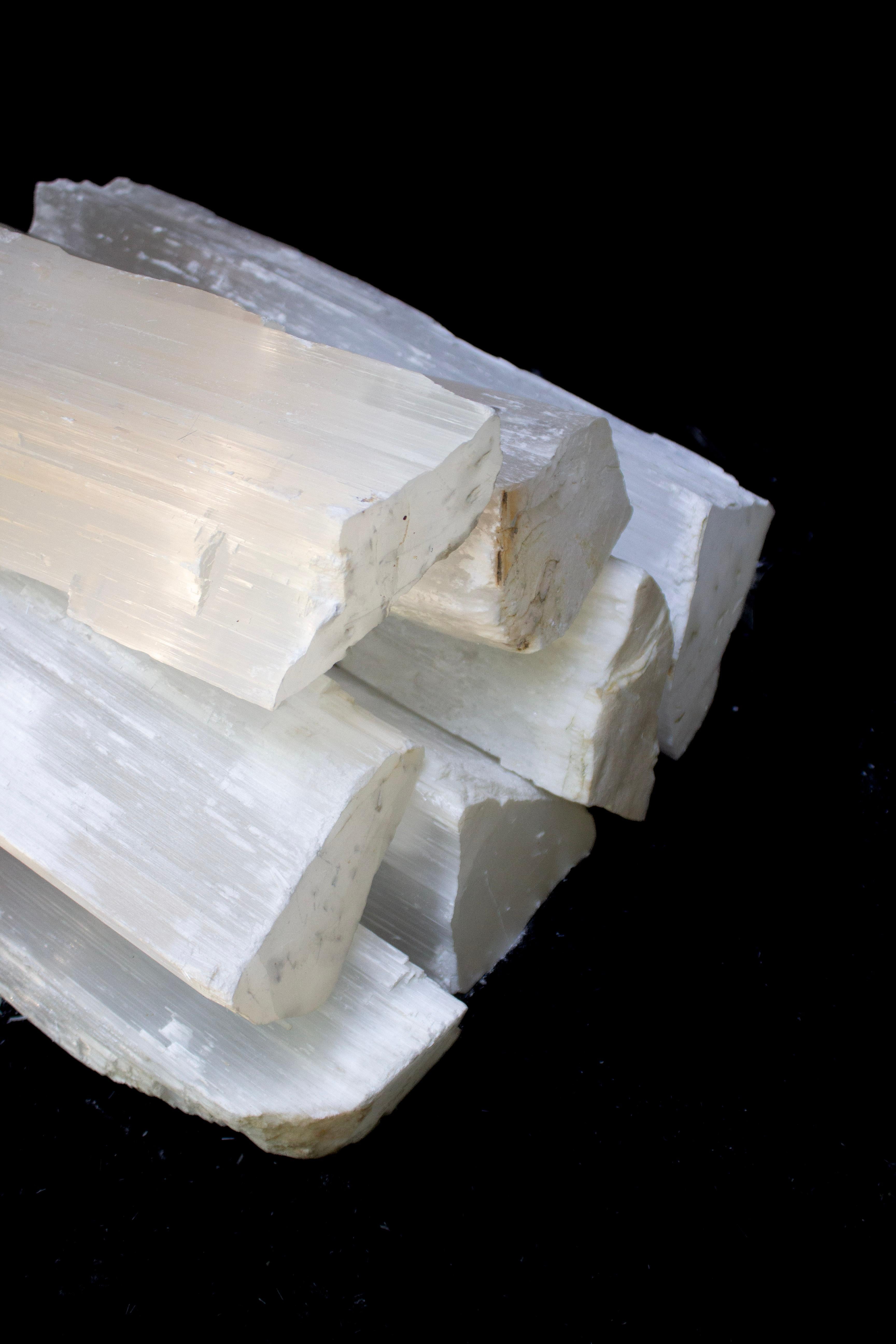 Ceppi di selenite 'Set di 7' In condizioni ottime in vendita a Dublin, Dalkey