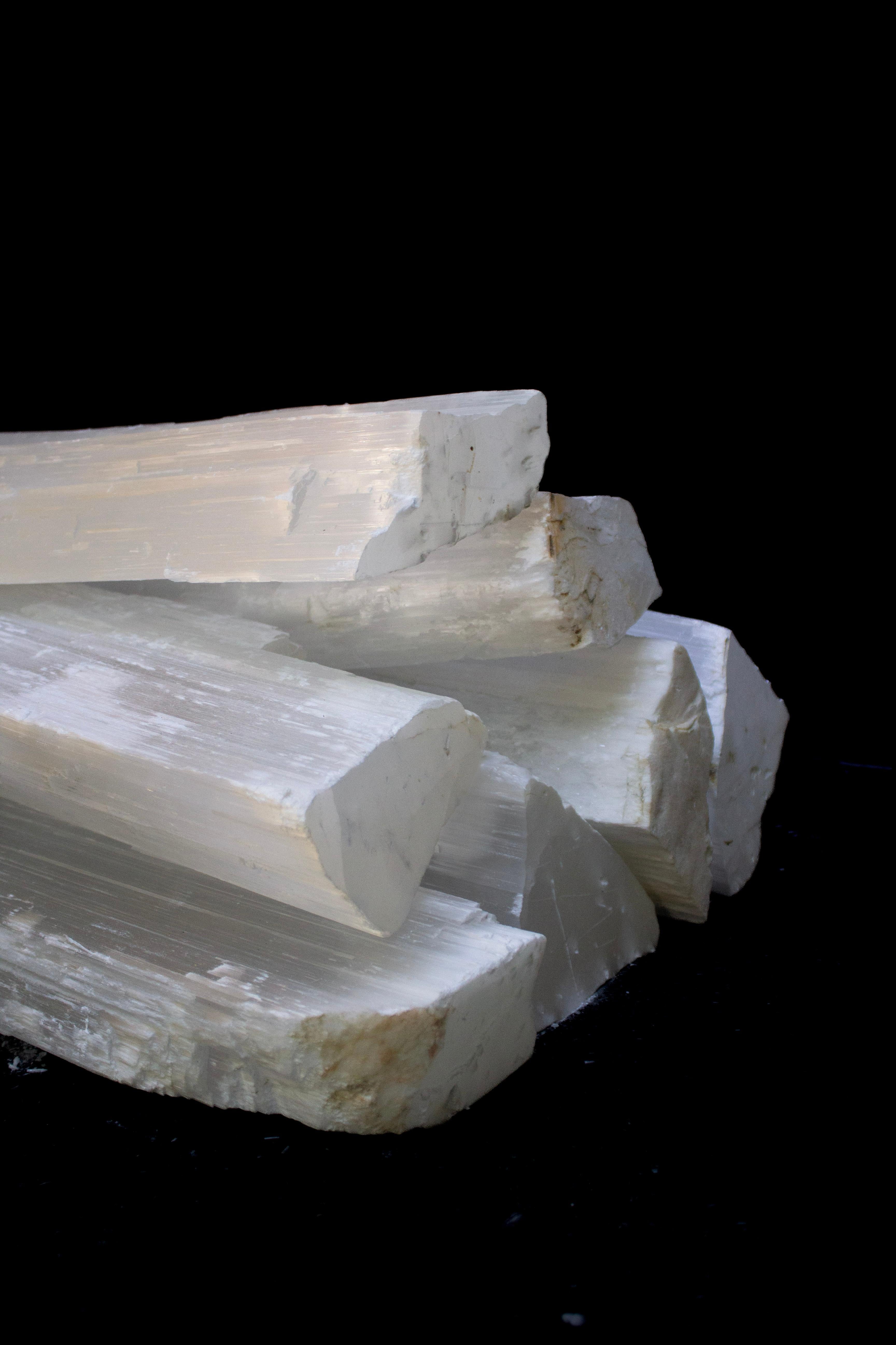 Ceppi di selenite 'Set di 7' in vendita 1