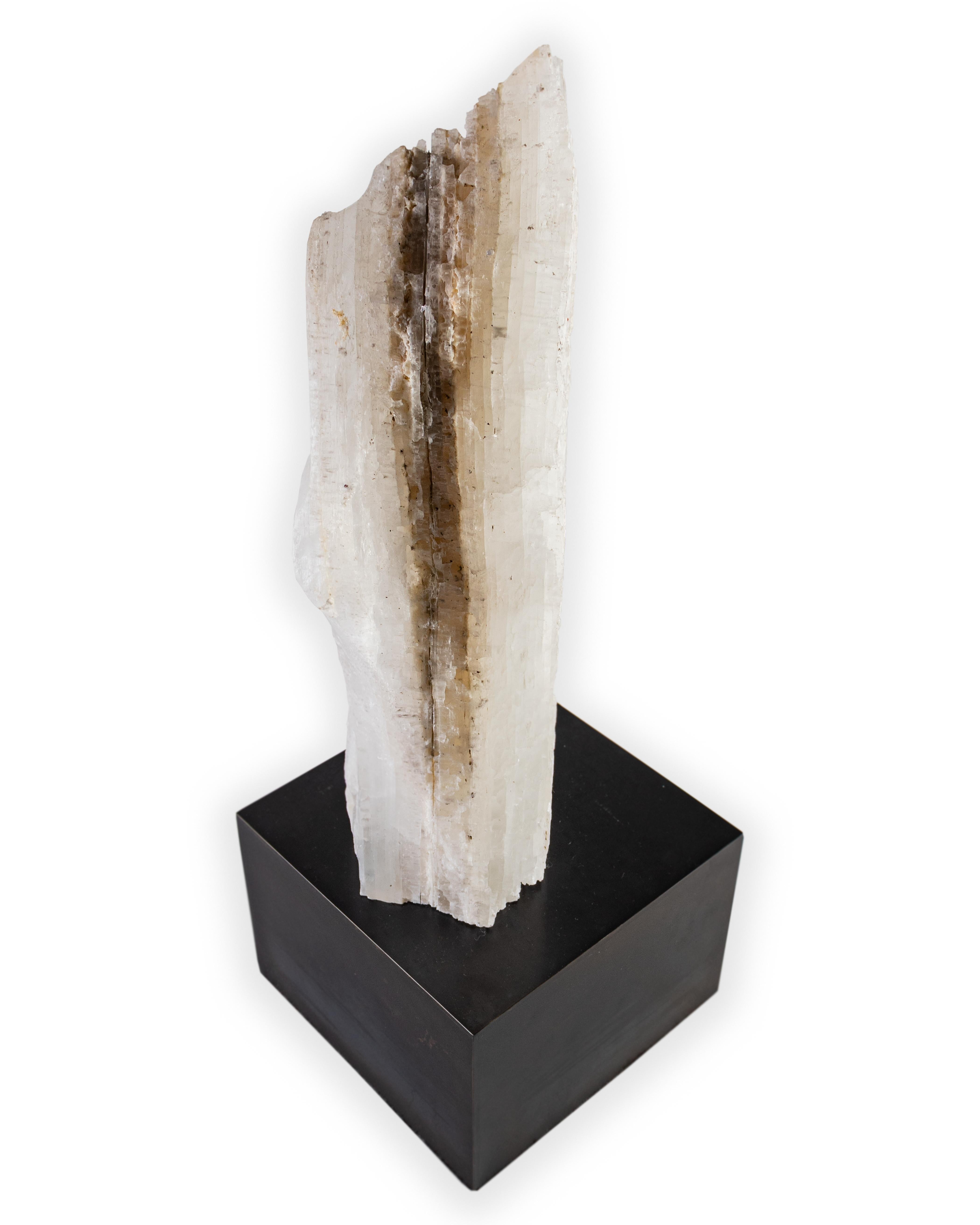 Selenite Crystal from New Mexico Mounted On Museum Mount  In Excellent Condition In Dallas, TX