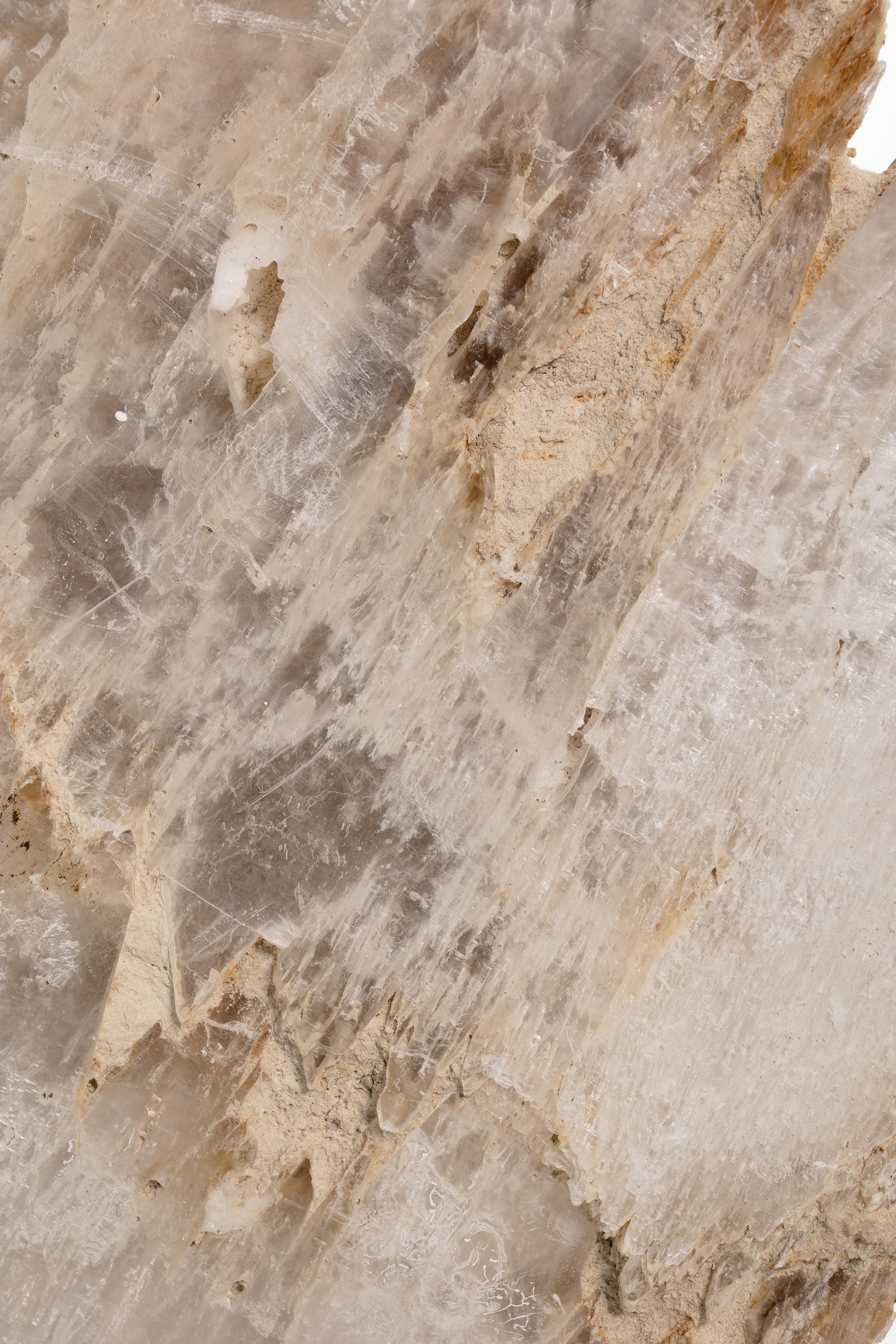 Scultura di selenite sul monte del museo in vendita 5