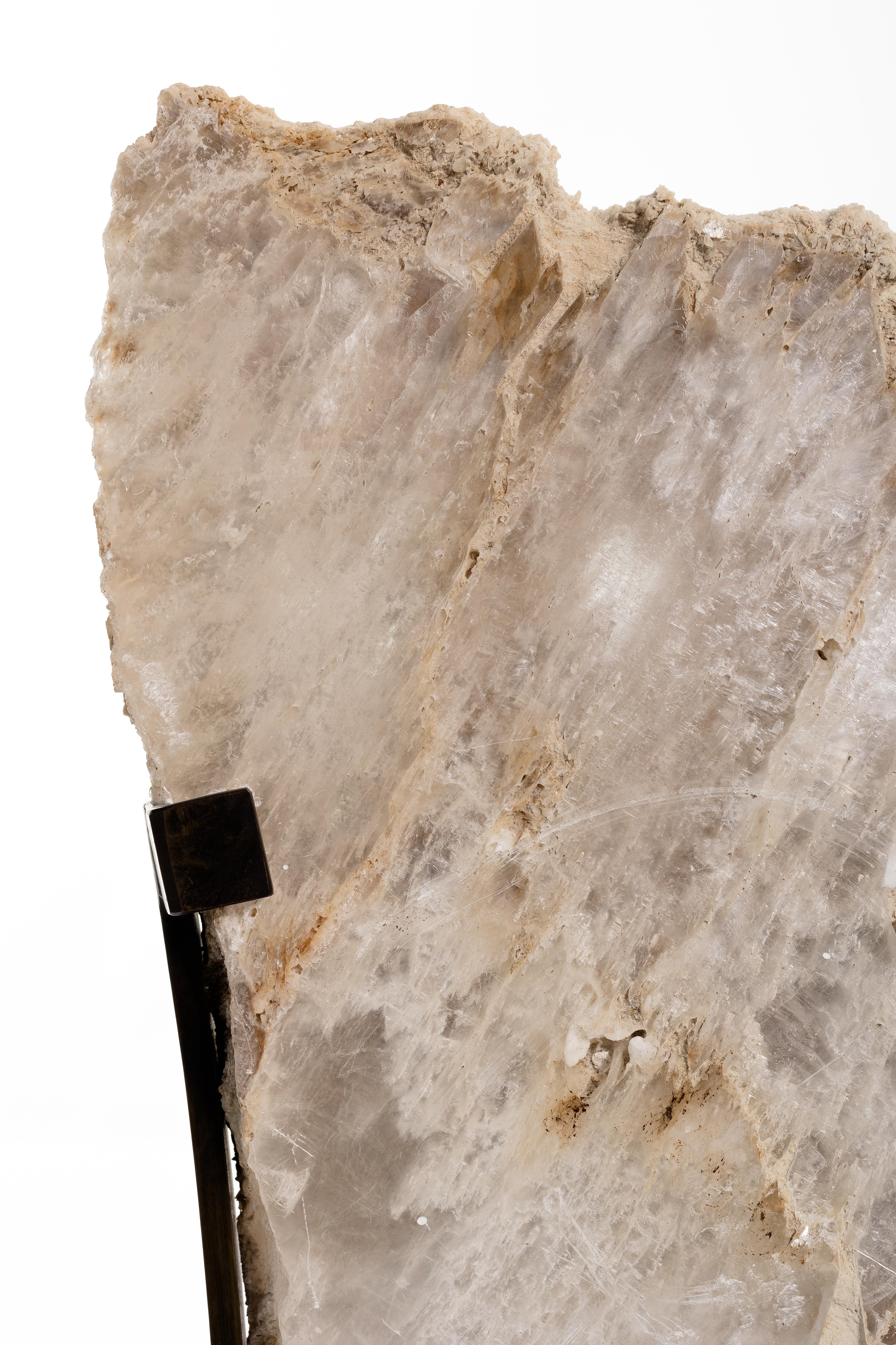 Scultura di selenite sul monte del museo in vendita 2