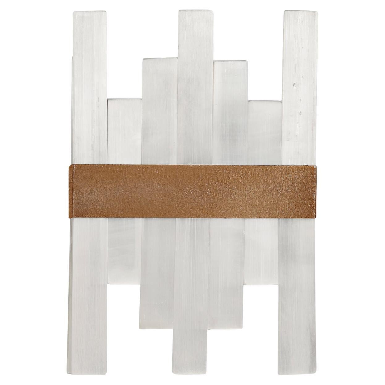 Applique Selenor in bronzo martellato e selenite di Matlight Milano