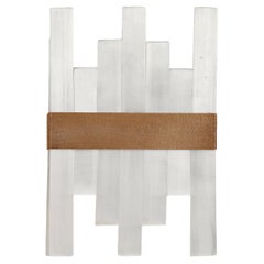 Aplique de pared Selenor de bronce martillado y selenita by Matlight Milano