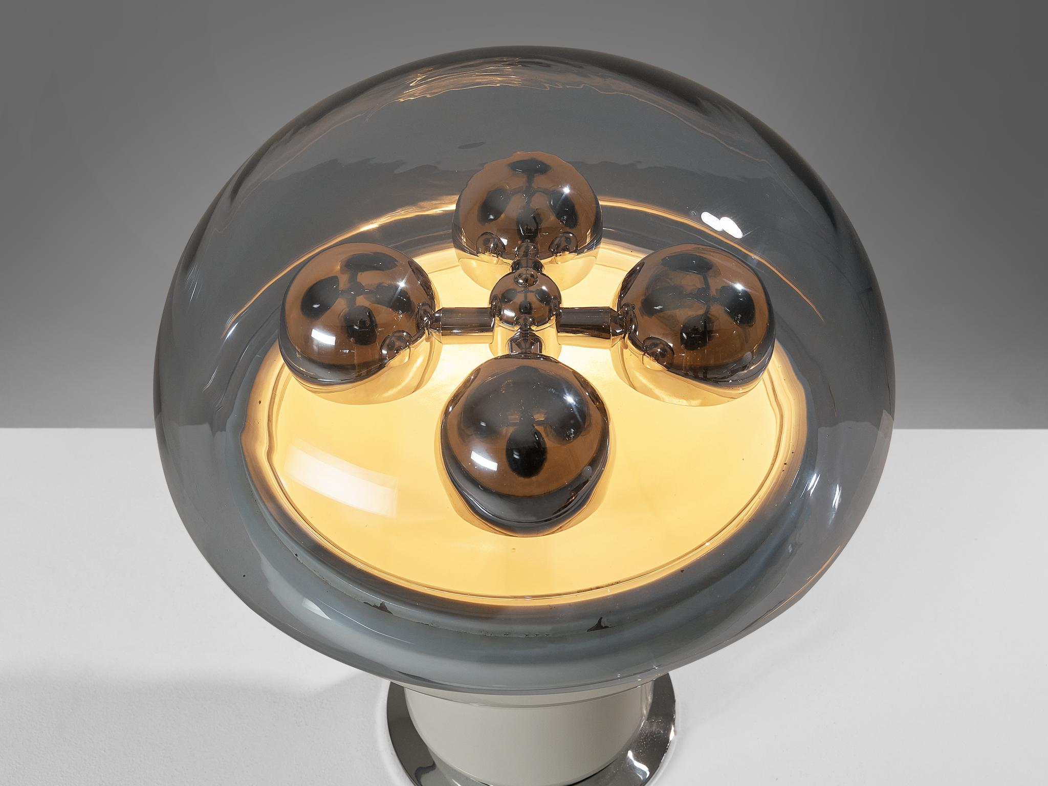 Selenova Postmoderne Tischlampe mit Glaskugel aus hellblauem Glas und Perspex  im Angebot 2