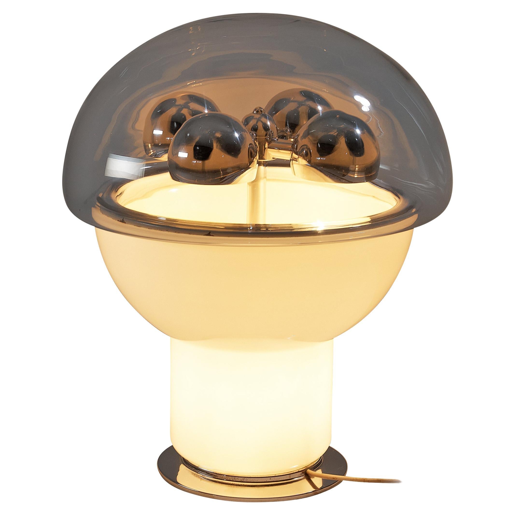 Selenova Postmoderne Tischlampe mit Glaskugel aus hellblauem Glas und Perspex  im Angebot
