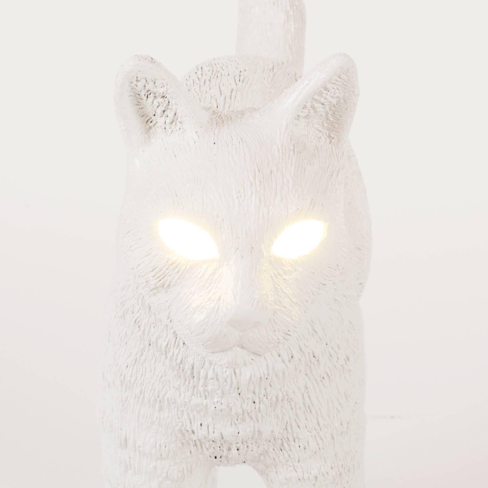 Chinois Lampe en résine blanche Jobby de Seletti « Lampe Cat Lamp » en vente