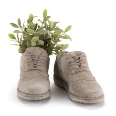 Porte-pots/objets en ciment "Chaussures" de Seletti