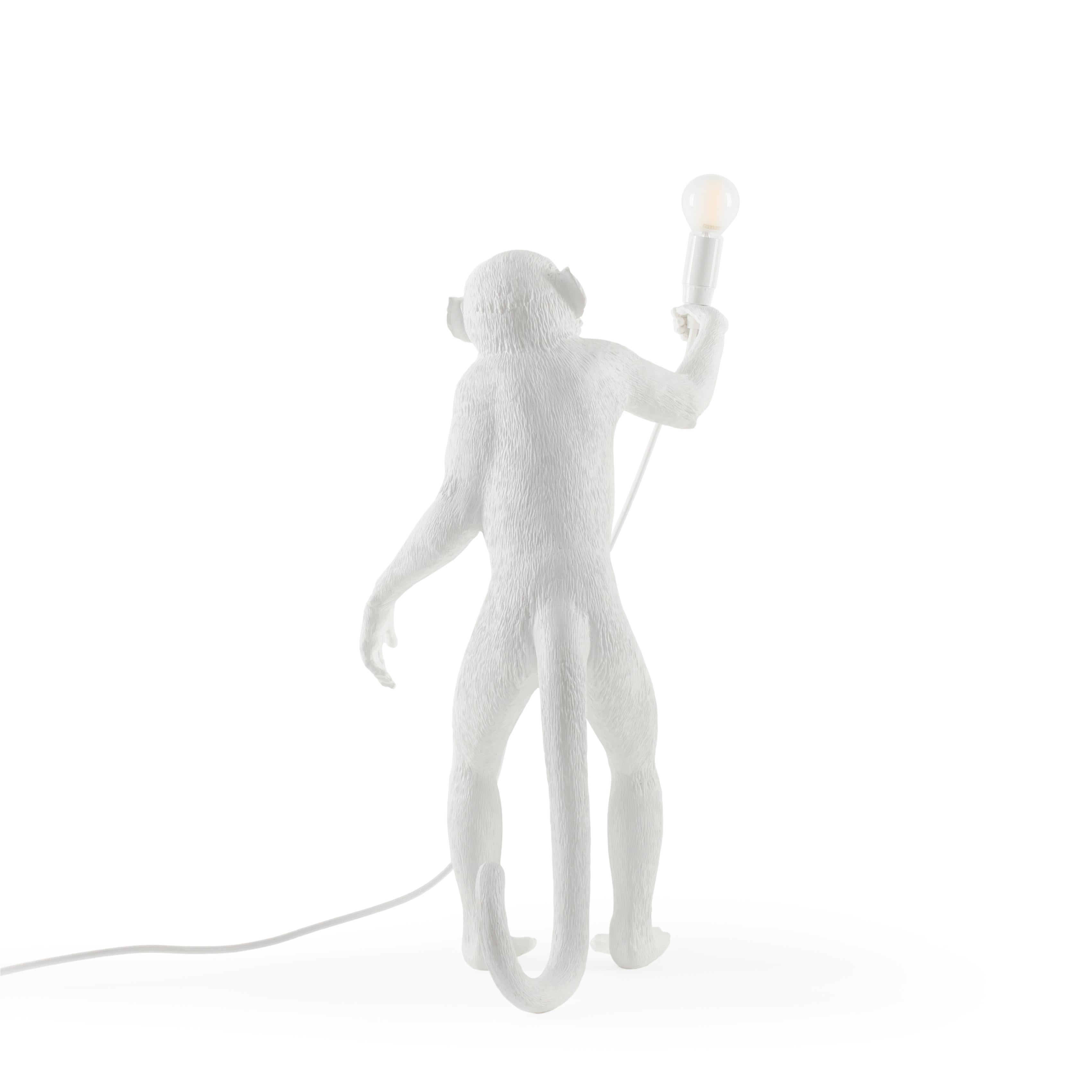 Seletti „“Outdoor White Standing Monkey Lamp““, Harzlampe im Zustand „Neu“ im Angebot in Doral, FL