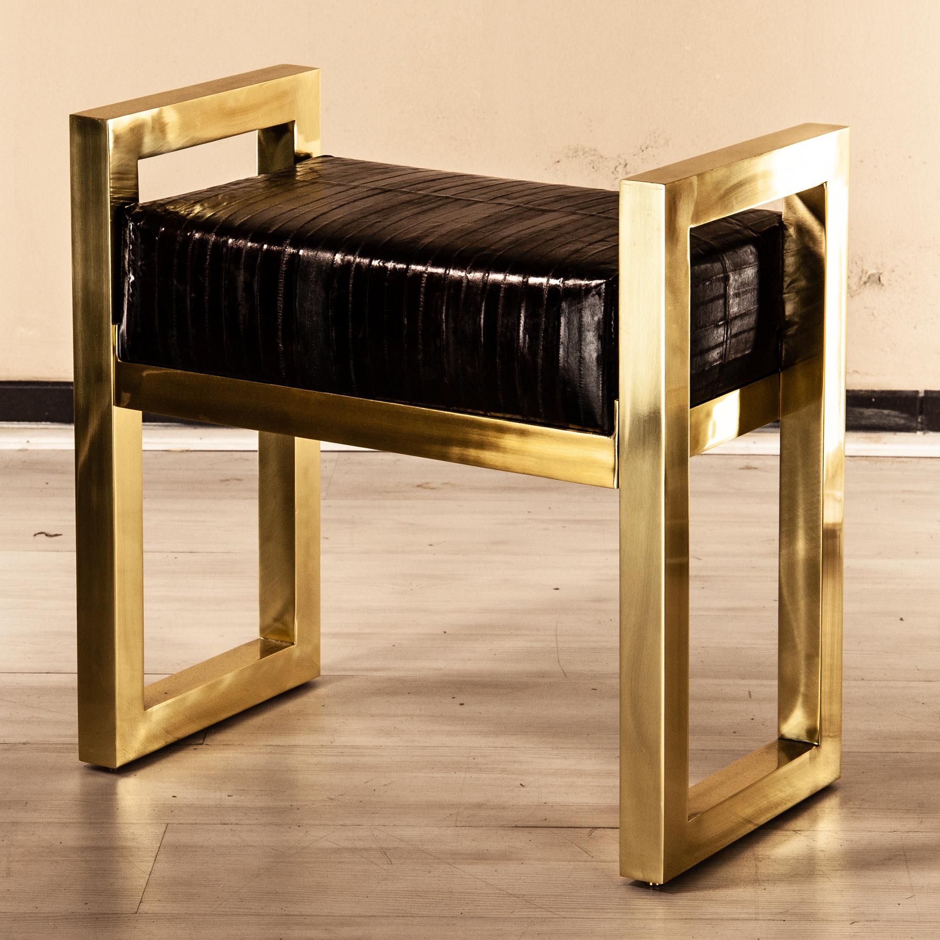 Selezioni Domus Florence Bench Stool Agrife Solid Brass and Natural Eel Leather For Sale 3