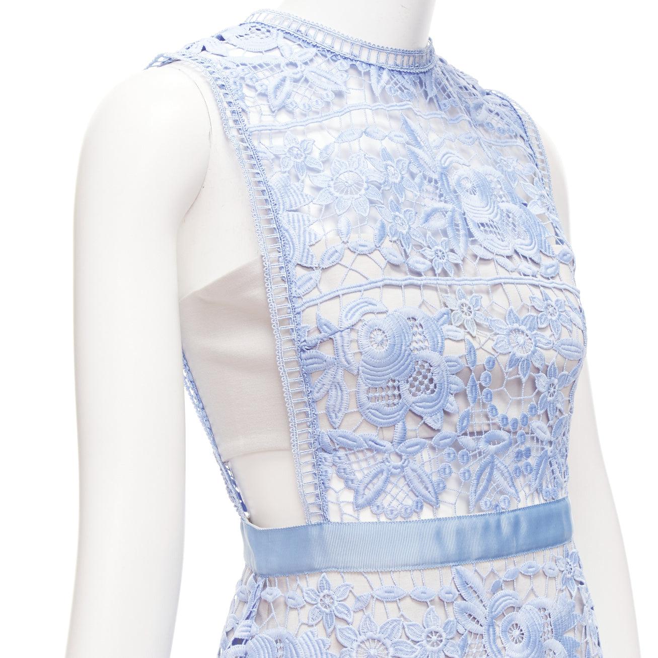 SELF PORTRAIT blue Guipure Lace grey overlay bandeau cut out dress UK10 M
Reference: LACG/A00418
Brand: Self Portrait
Material: Polyester
Color: Blue, Grey
Pattern: Lace
Closure: Zip
Lining: Grey Fabric
Extra Details: This dress by Self-Portrait is