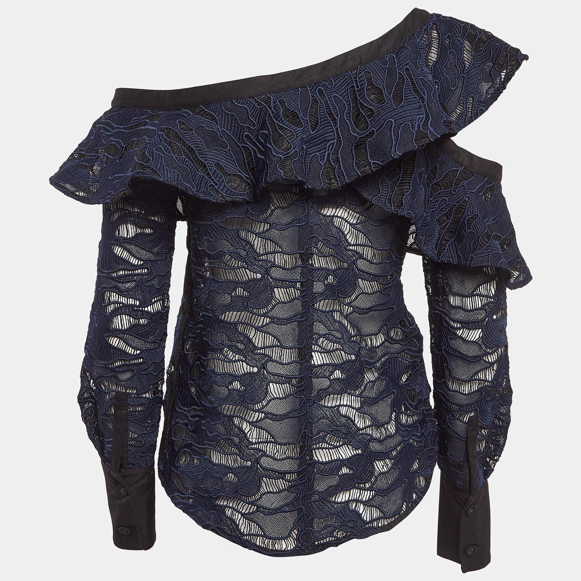 Find great style and comfort while wearing this designer top. Tailored using the best fabrics the creation has been given immense detail. Style it with a pair of jeans and flats.