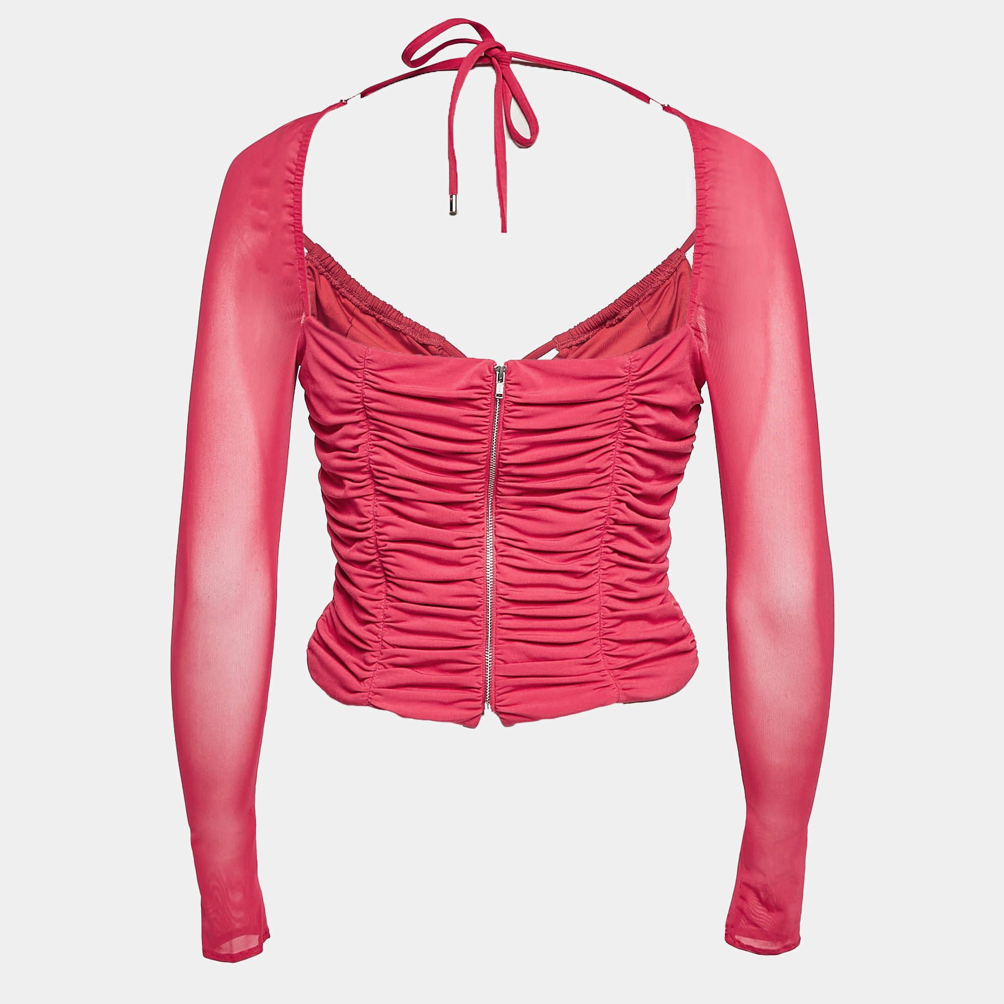 Find great style and comfort while wearing this designer top. Tailored using the best fabrics the creation has been given immense detail. Style it with a pair of jeans and flats.