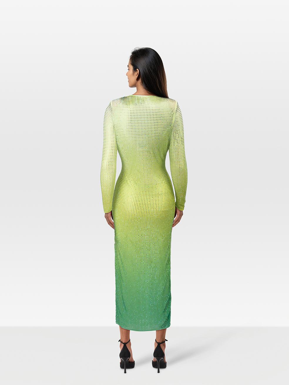 L'ÉTAT est Jamais porté, avec les étiquettes. Aucune usure visible de la robe n'est visible sur ce nouvel article de revente de designer Self-Portrait. Cette robe est livrée dans sa boîte d'origine.
 

 Détails
 

 

 Vert
 

 Polyester
 

 Robe
 

