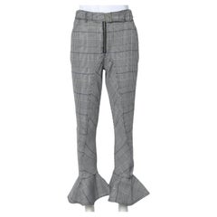Self-Portrait Monochrome Pantalon court ceinturé à ourlet volanté S