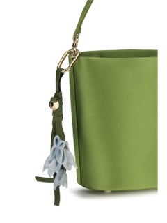 Borsa a secchiello “Self-Portrait” in raso con ciondolo a fiocco rimovibile — Verde