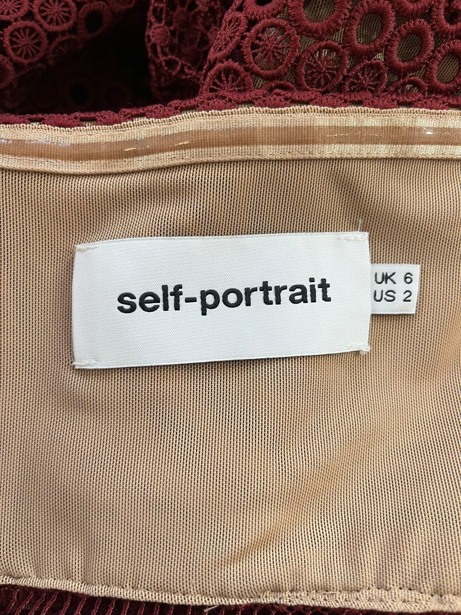 Self-Portrait Geformtes Spitzenkleid im Angebot 2