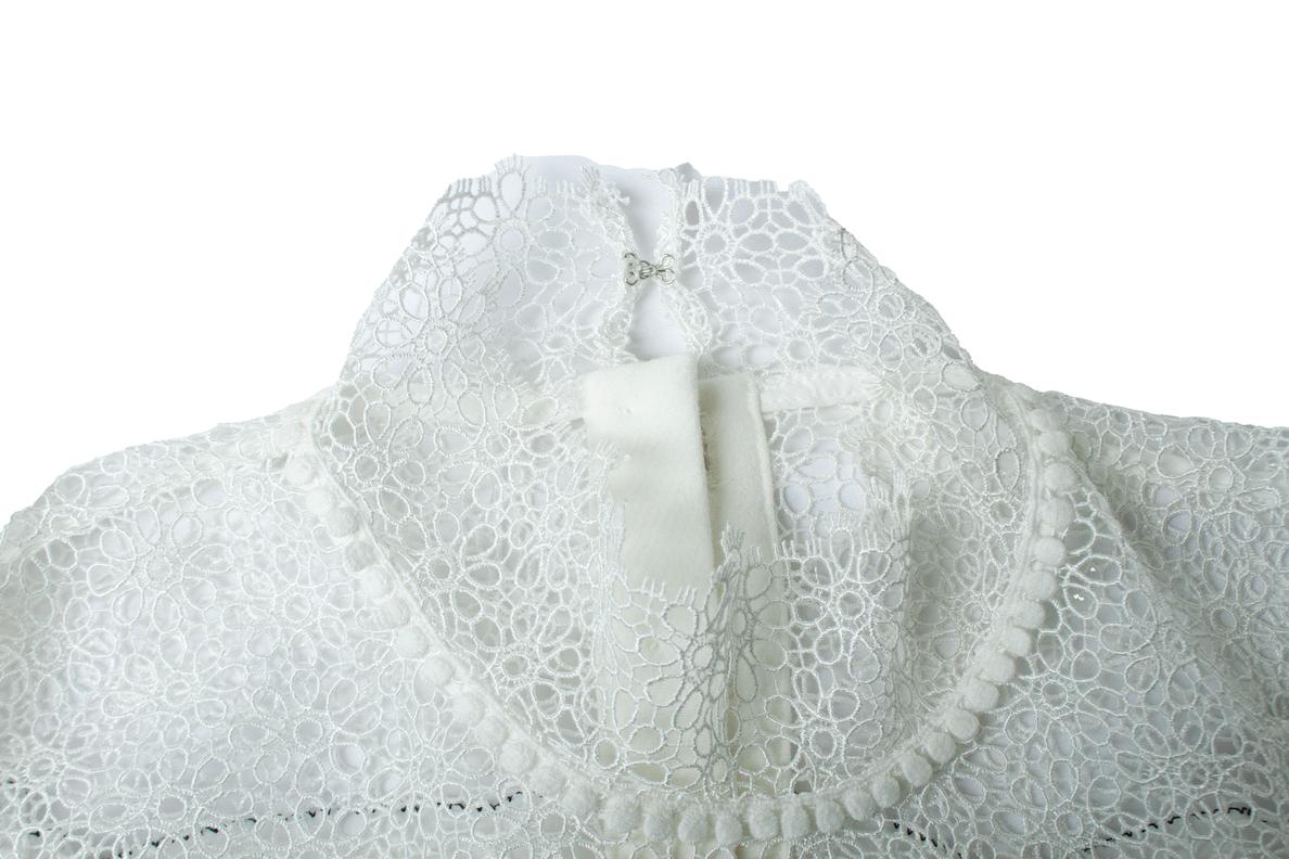 Self-Portrait, white dress with lace and ruffle For Sale 1
