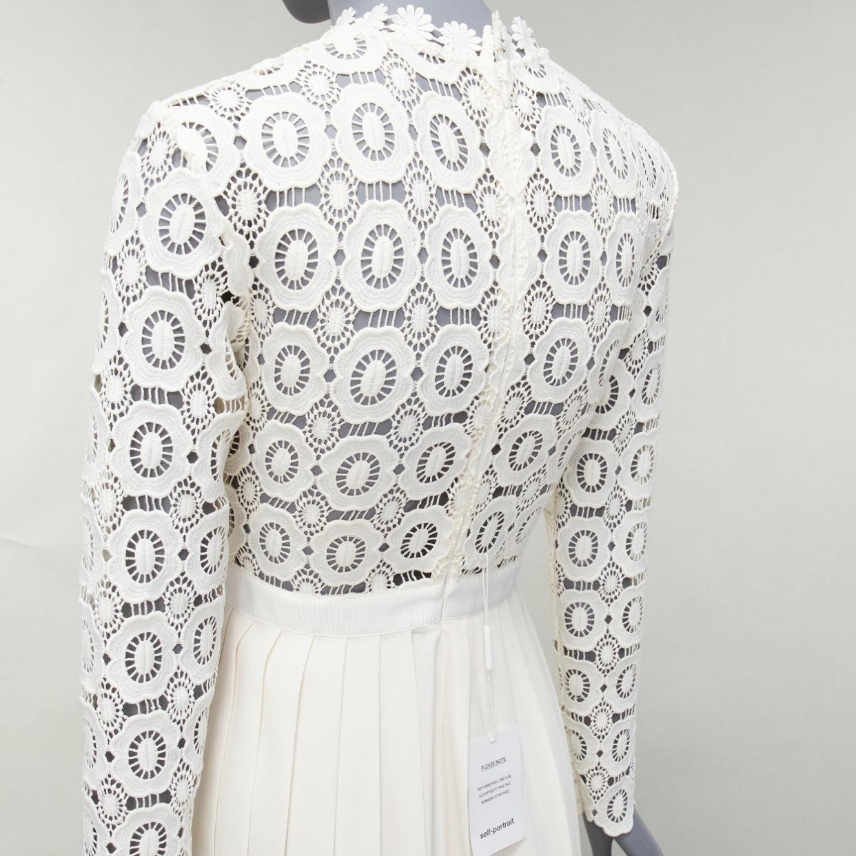 SELF PORTRAIT Weißes geblümtes Spitzen plissiertes Kleid mit hohem Schlitz UK6 XS Kate Middleton im Angebot 3