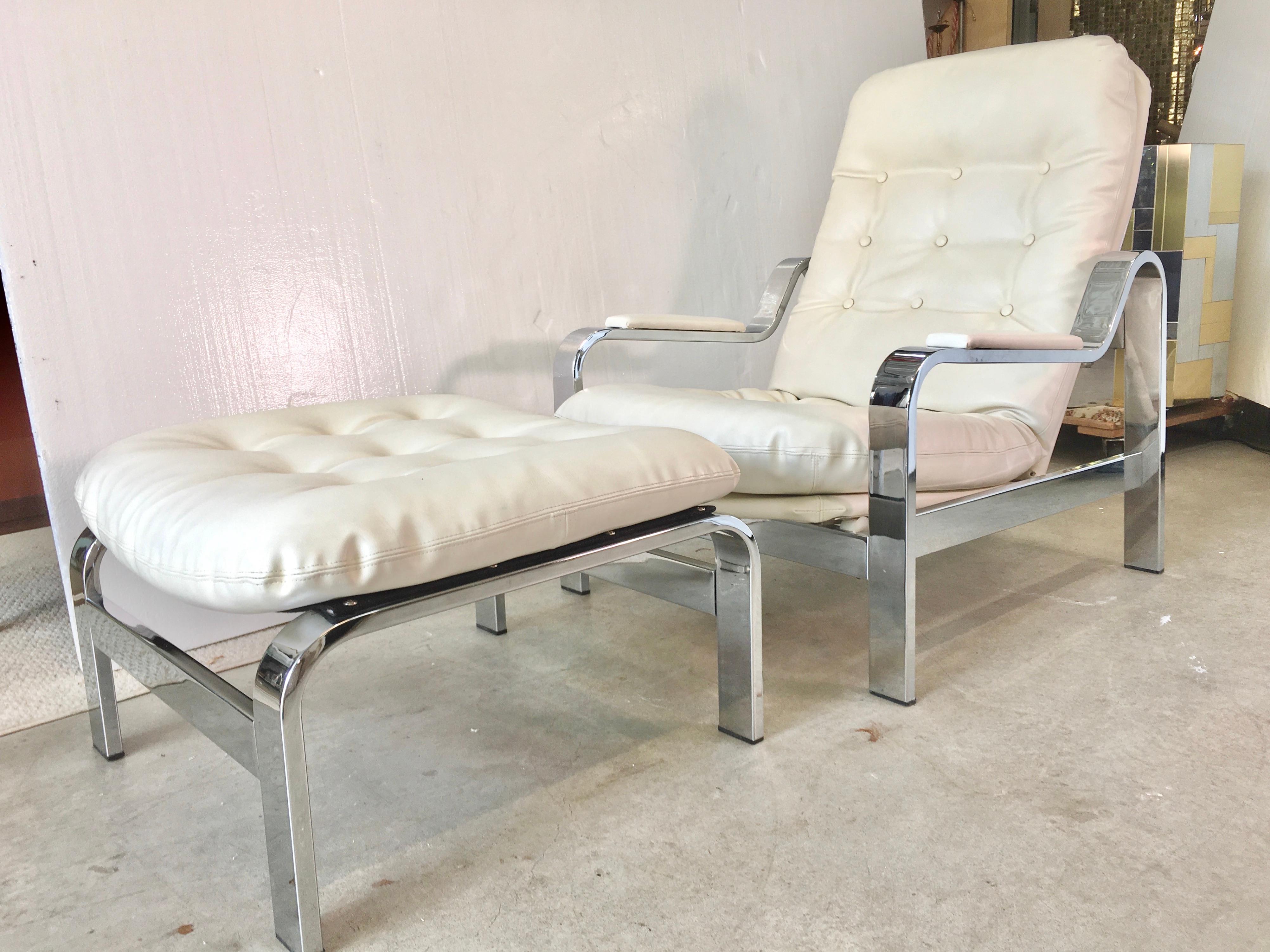 Late 20th Century Selig 1970s Chrome Reclining Lounge Chair with Ottoman