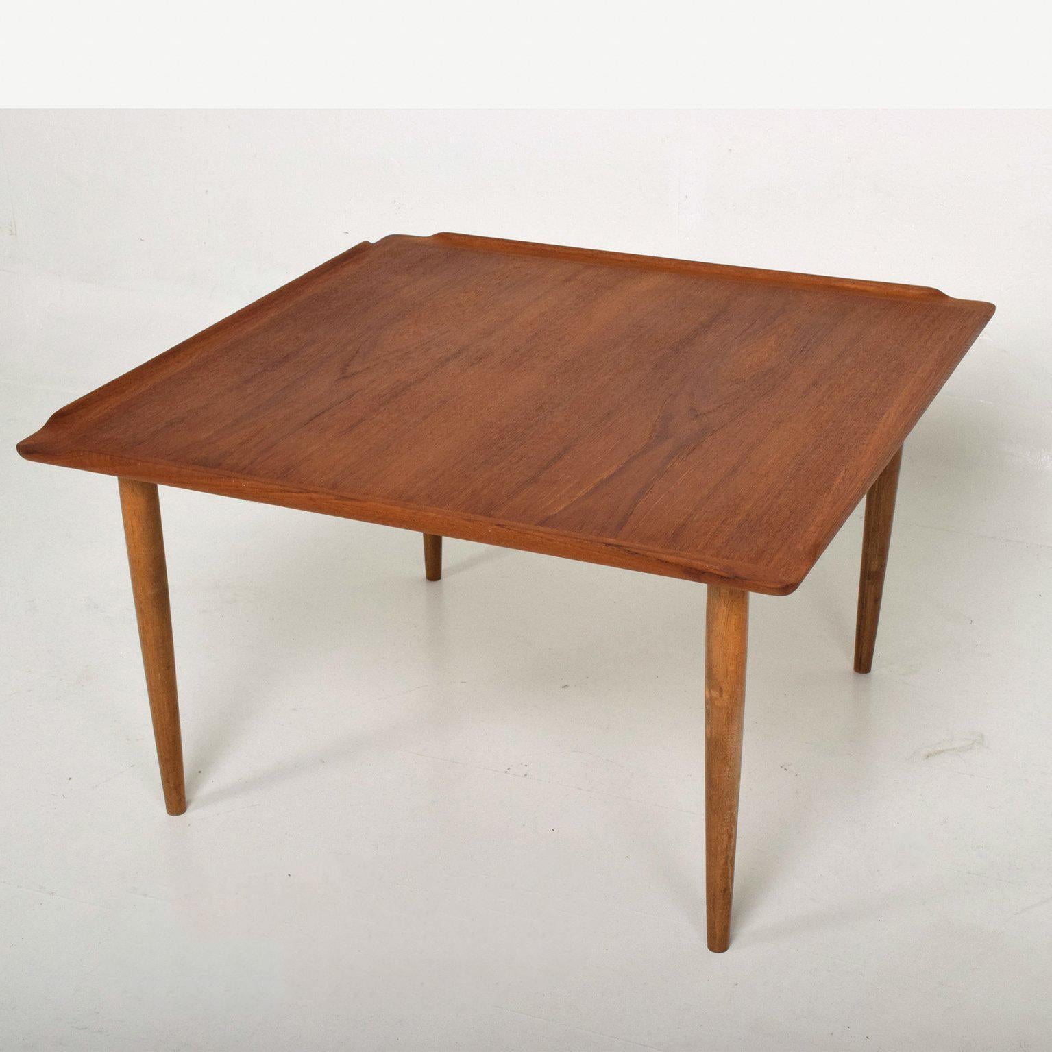 Selig Simple Sculptural Square Scandinavian Teak Coffee Table 1960s In Good Condition In Chula Vista, CA