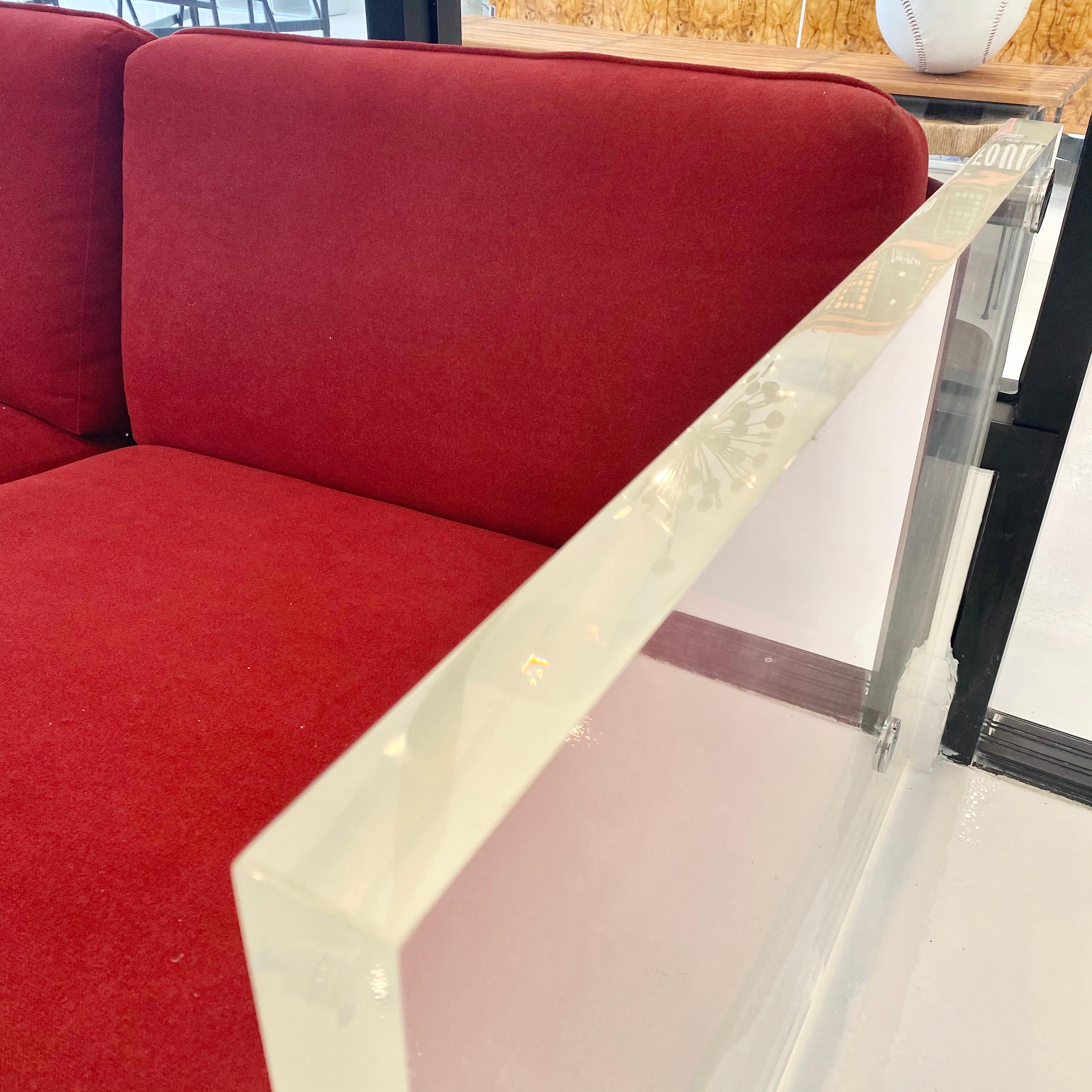 Selig Lucite Sofa, 1970s USA For Sale 8