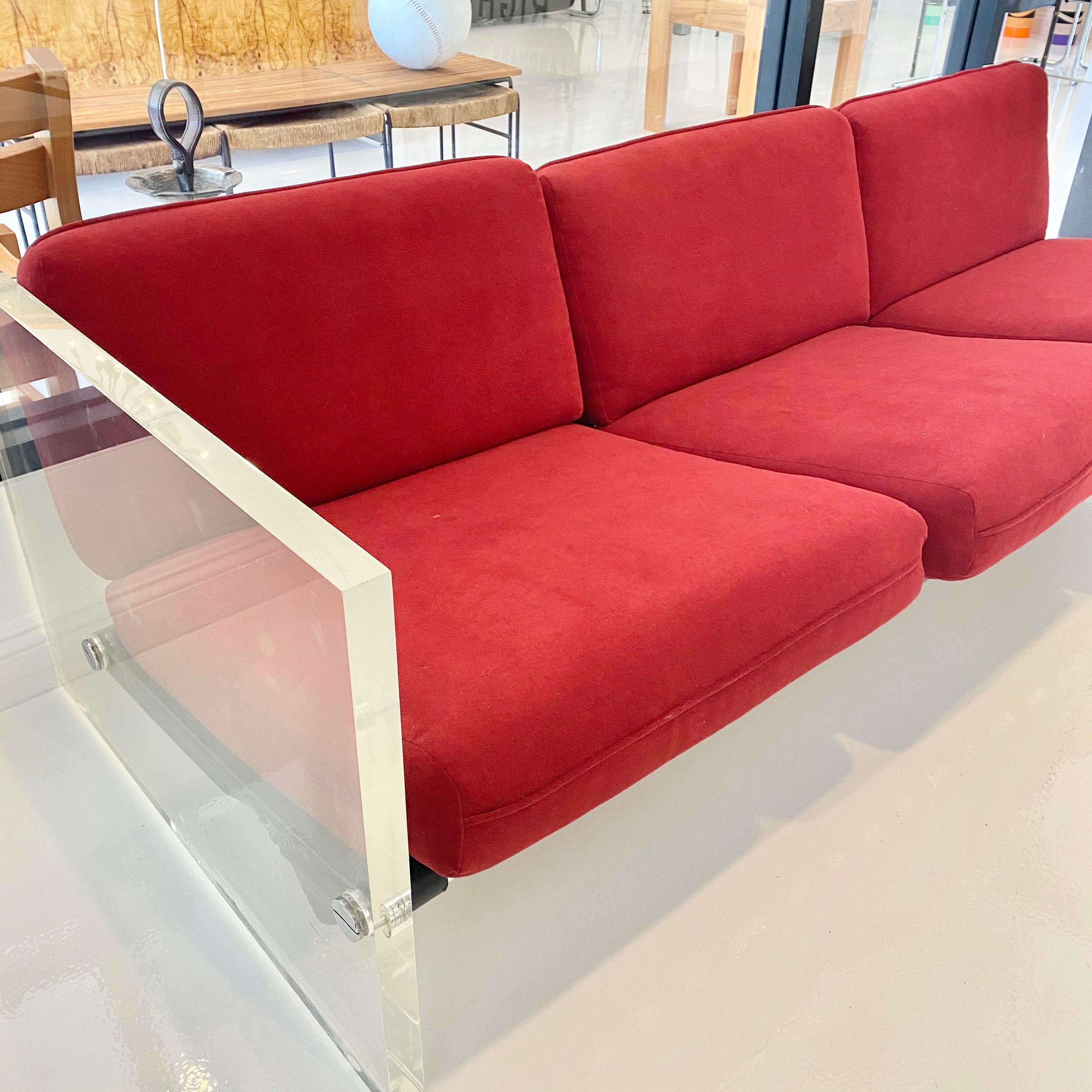 Selig Lucite Sofa, 1970s USA In Good Condition For Sale In Los Angeles, CA