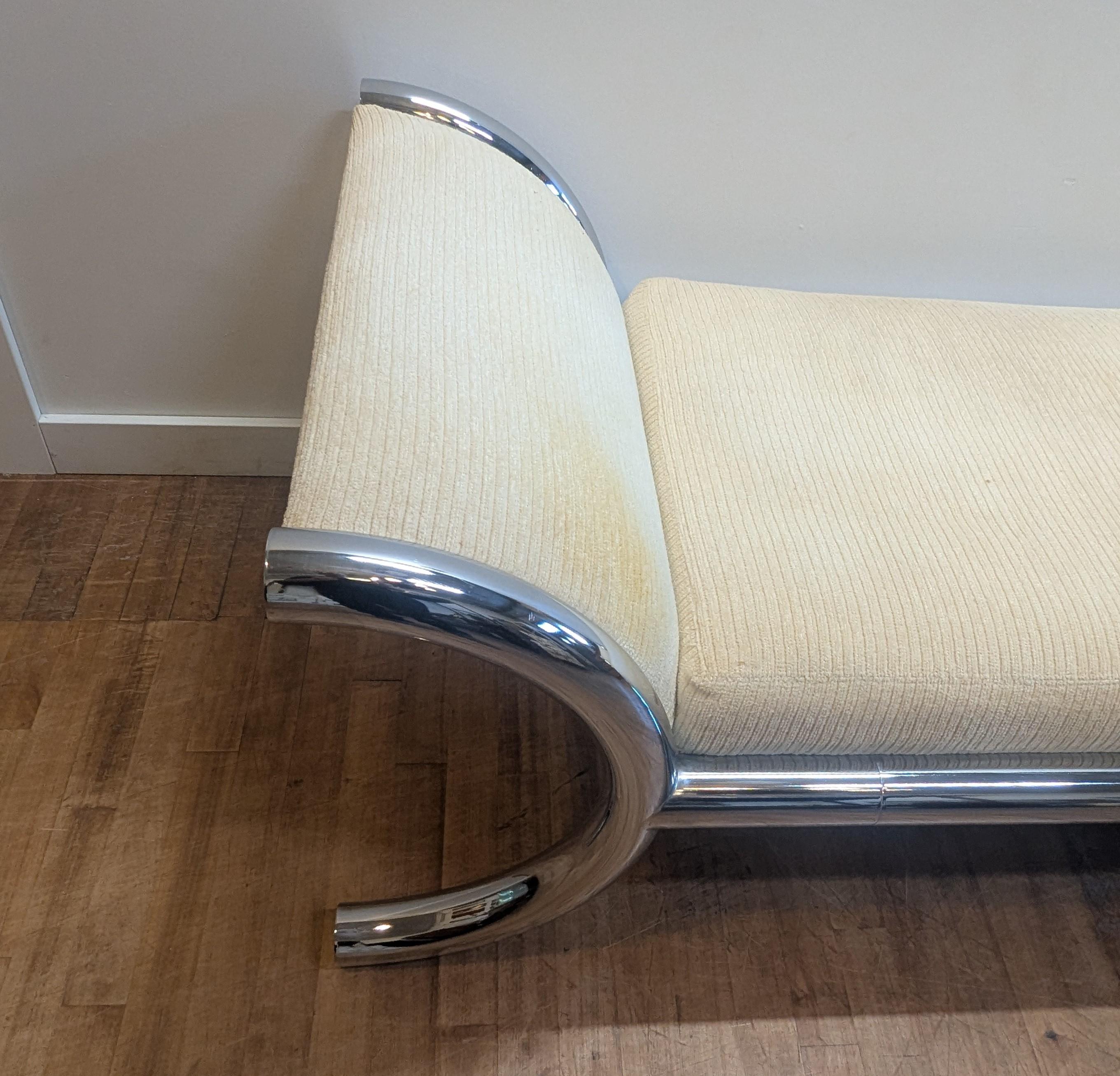 Mid-Century moderno Panchina cromata moderna di metà secolo Selig con chaise day bed in vendita