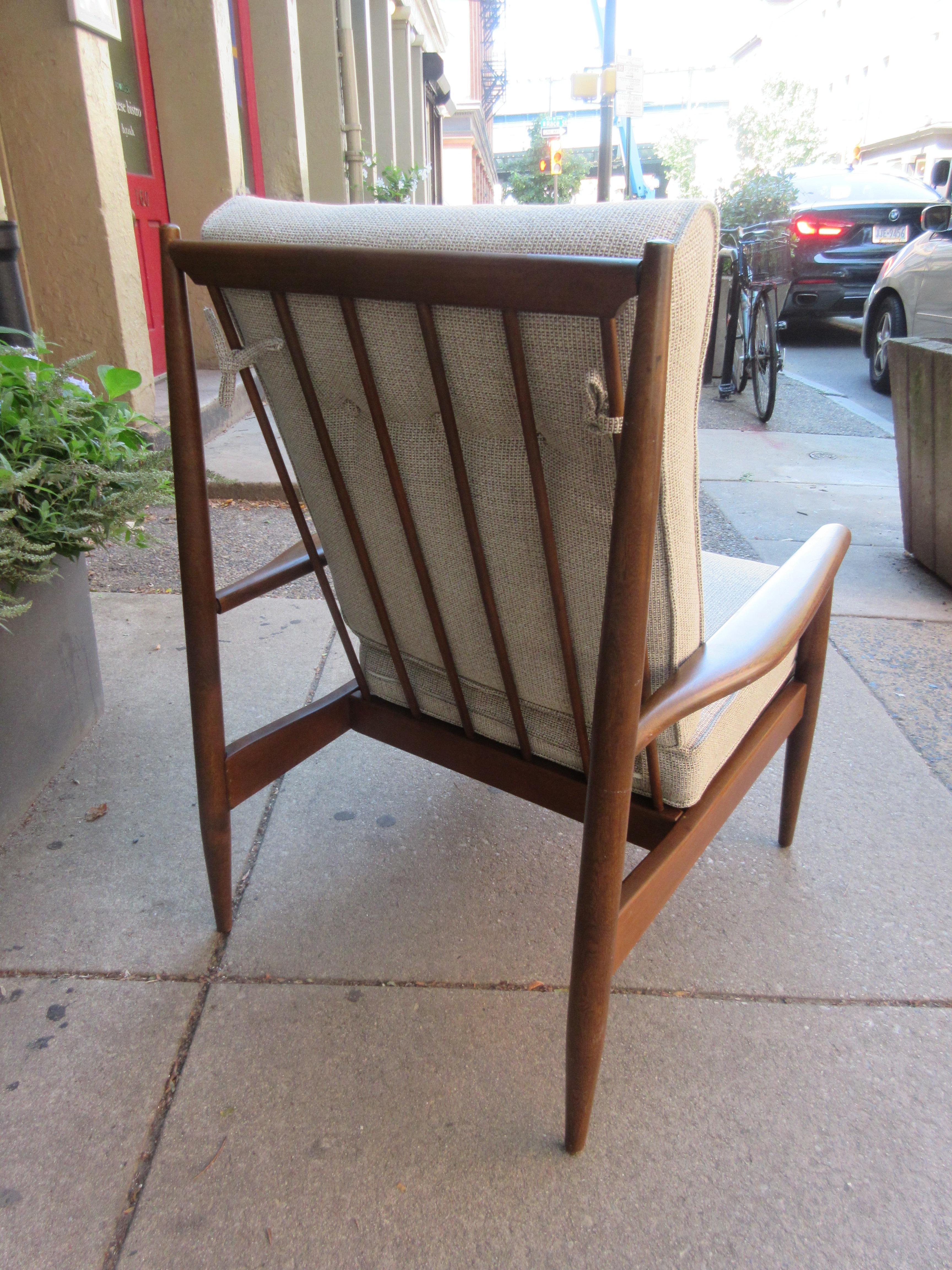 Mid-Century Modern Selig Open-Arm Lounge Chair