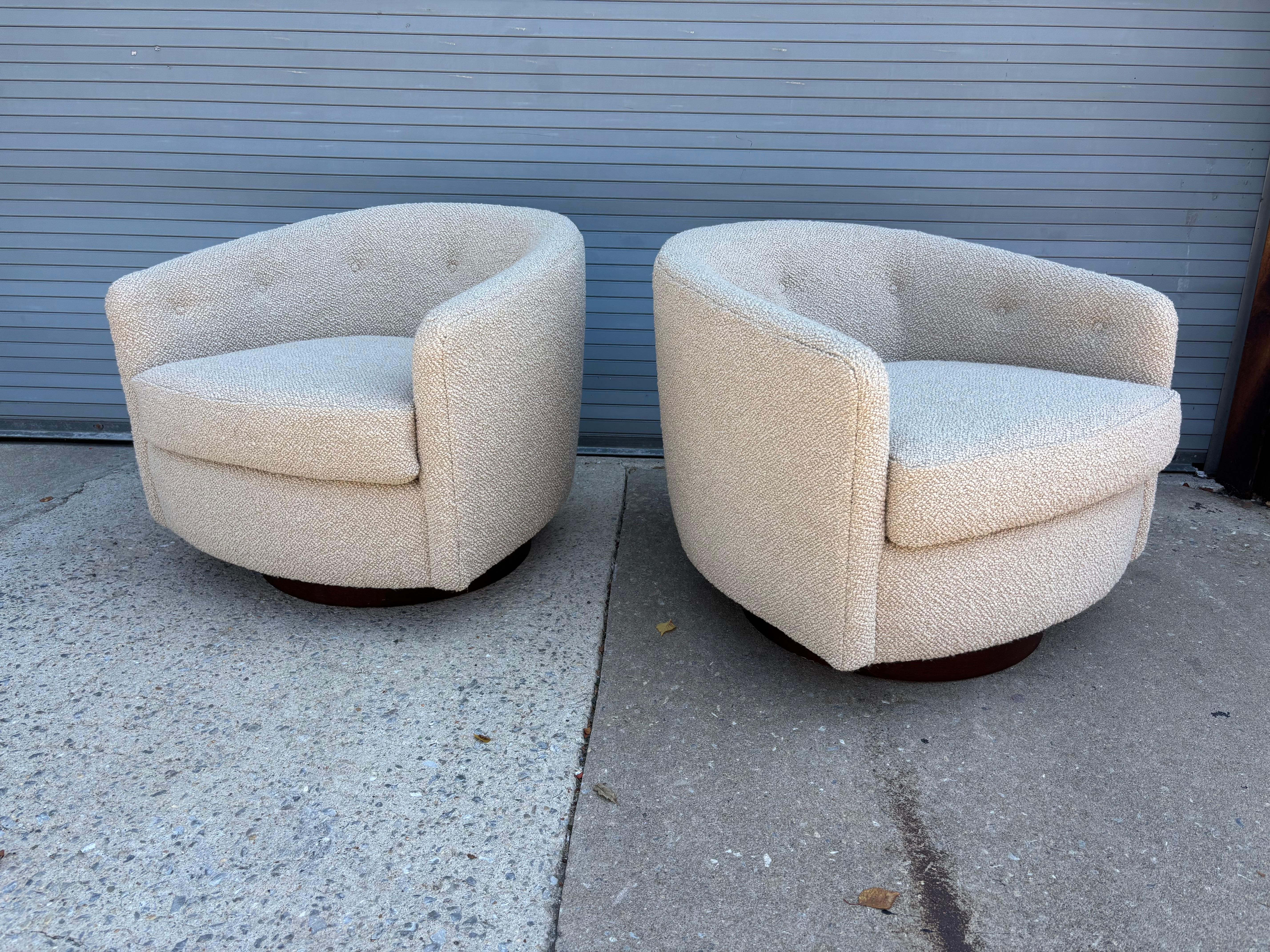 Chaises longues pivotantes Selig en vente 3