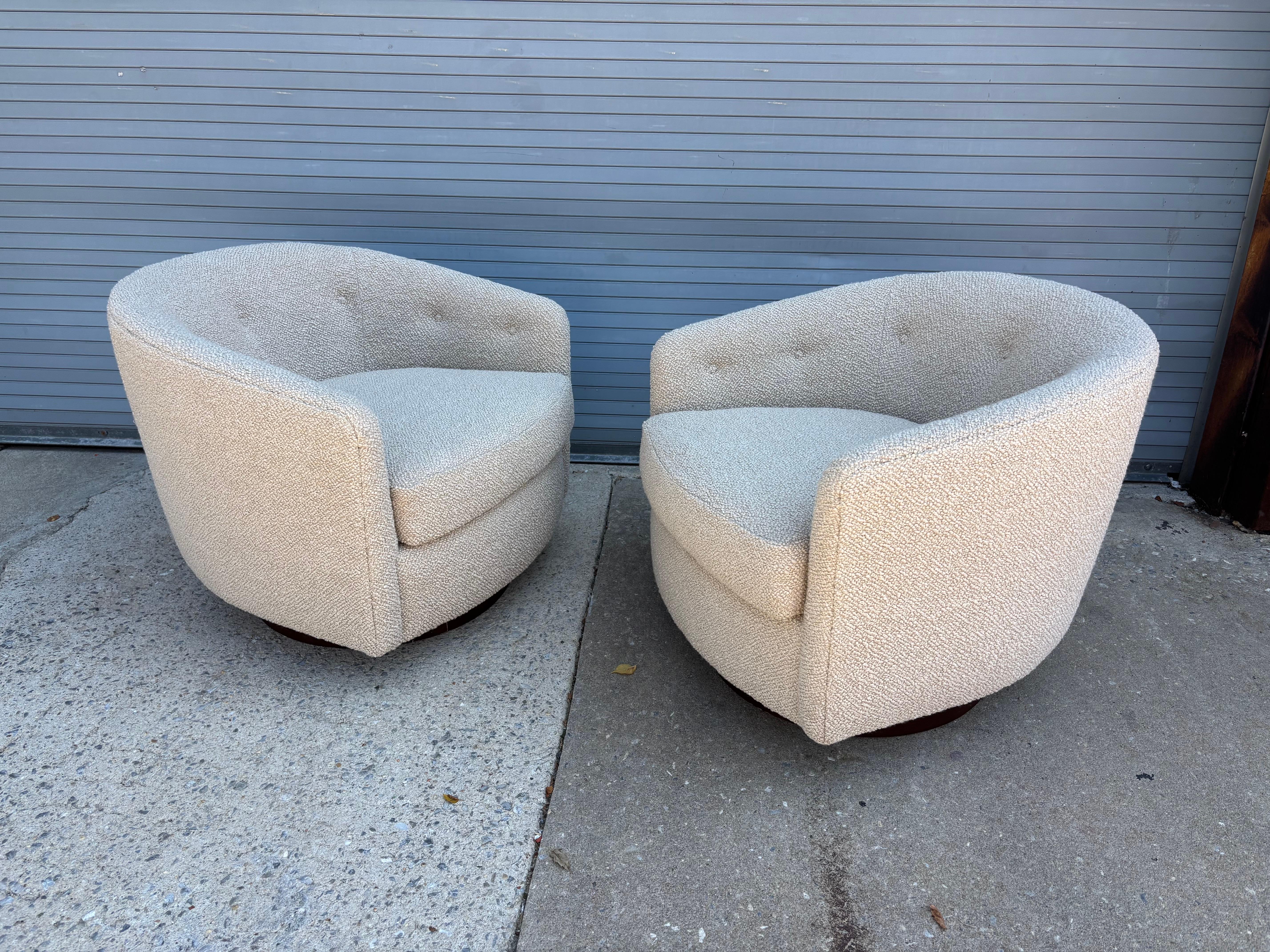 Chaises longues pivotantes Selig en vente 4
