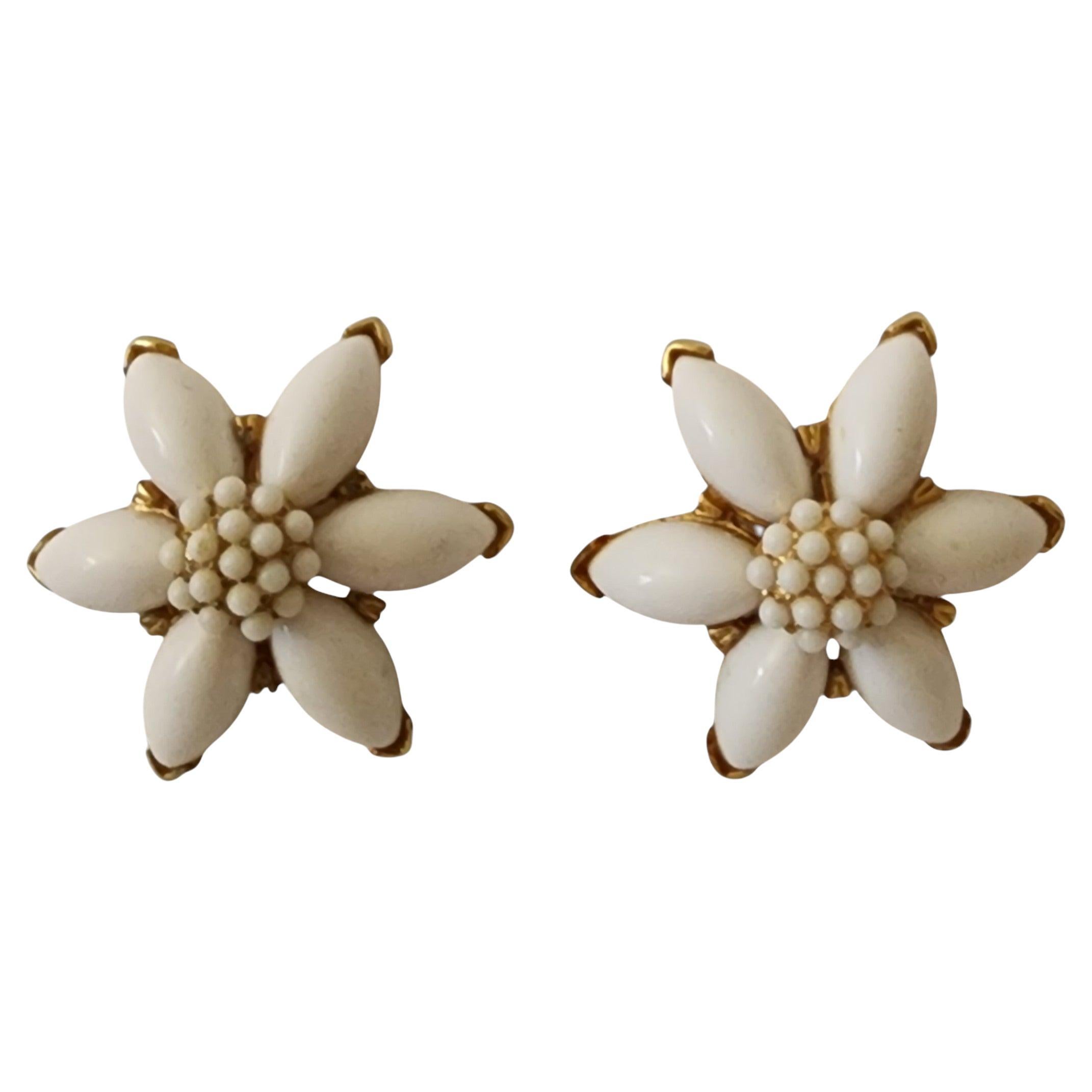 Selini White Enamel Floral Clip-On Earrings with Gold-Tone Backing, 1960s For Sale