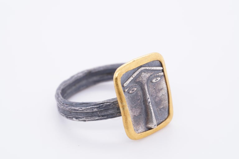 Seljuk, bague lion en or et argent 24 carats, pièce de monnaie