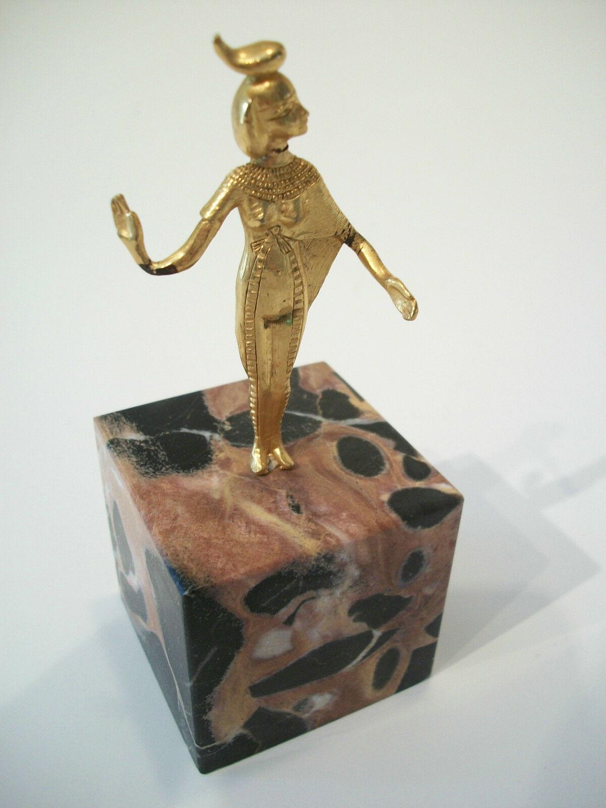SELKET - Art Deco Gilt Bronze Egyptian Goddess on Marble Base, Mid 20th Century For Sale 1