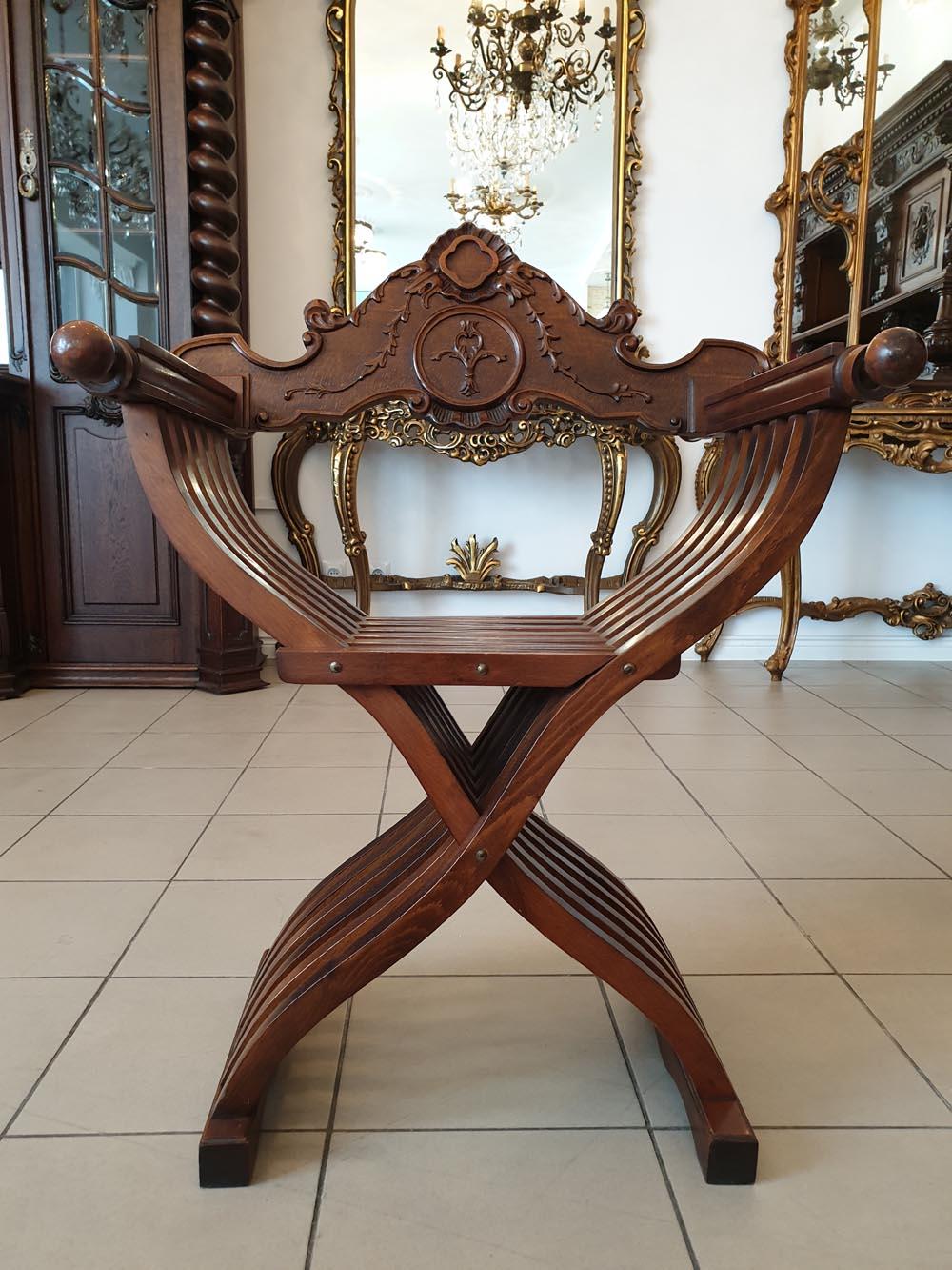 An interesting, effective and very decorative object - Sella Curulis - so-called curule chair, i.e. a scissor-folding chair - an armchair, which has mainly decorative functions today.
A curule seat is a design of chair noted for its uses in Ancient