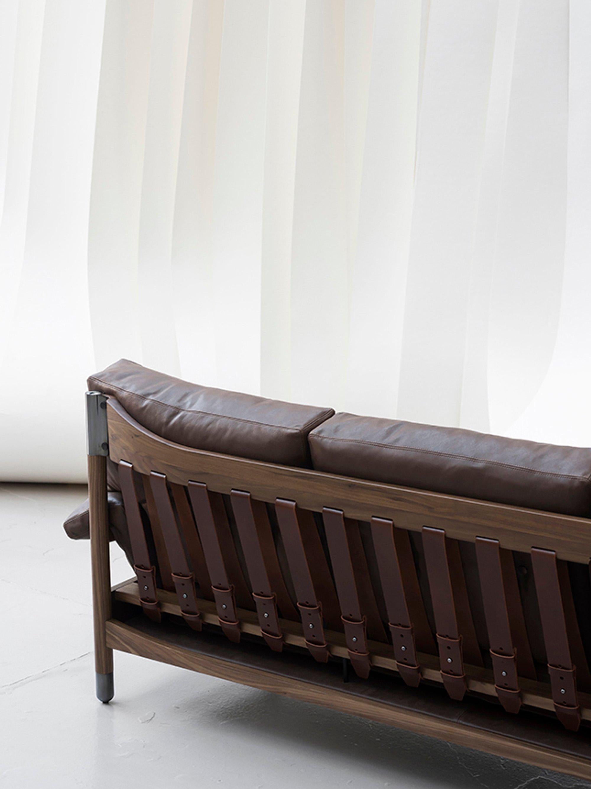 Leather Sella - Sofa in leather by Carlo de Carli for Tacchini For Sale