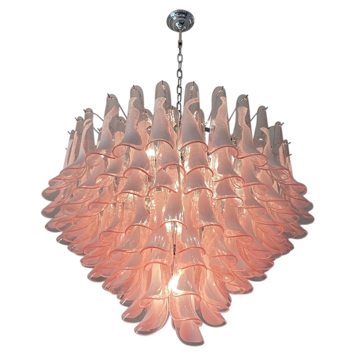 Selle Pink Glass Petals Chandelier For Sale