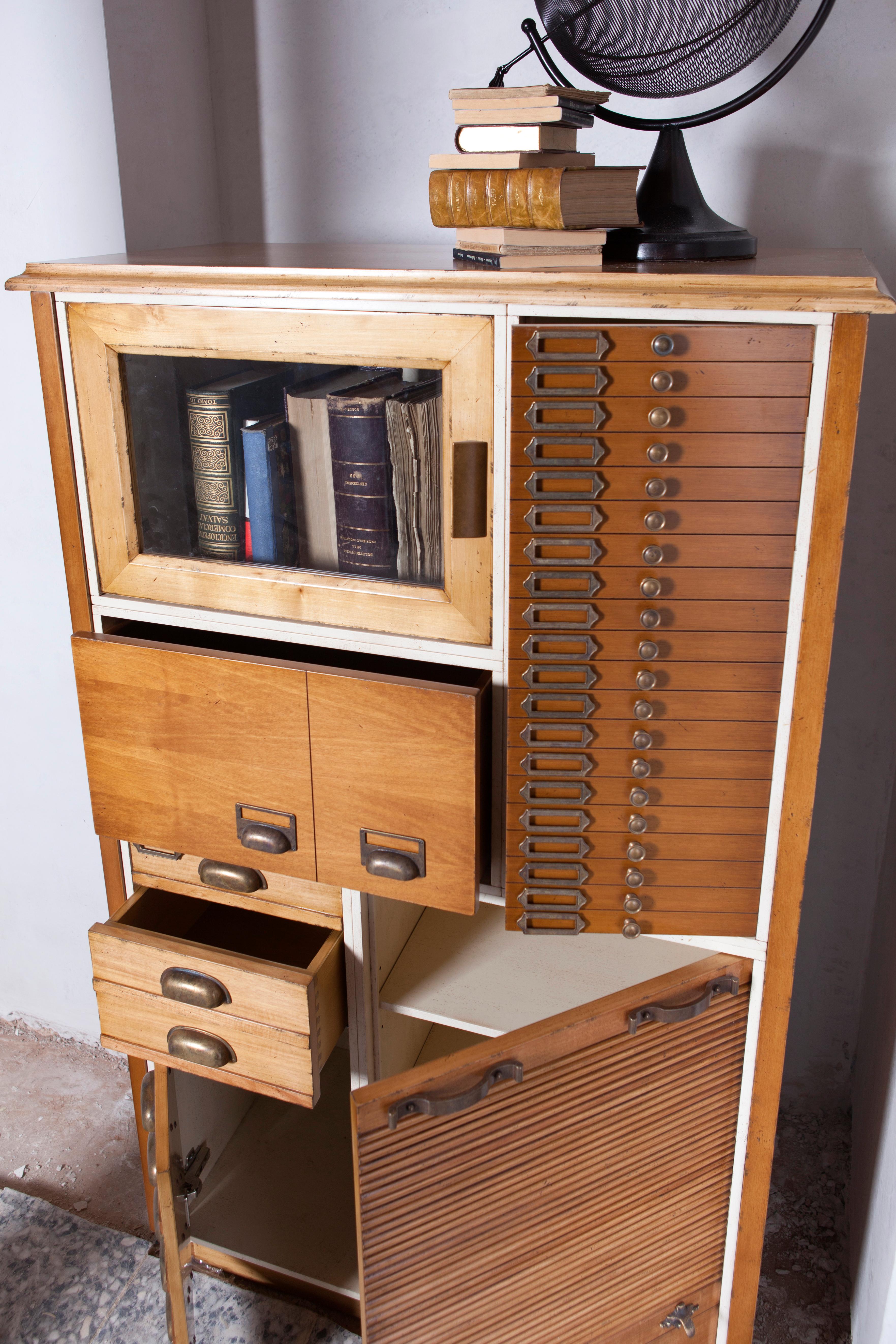 Armario de madera Seller by Lola Glamour Posmoderno en venta