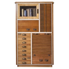 Sellers Schrank aus Holz von Lola Glamour