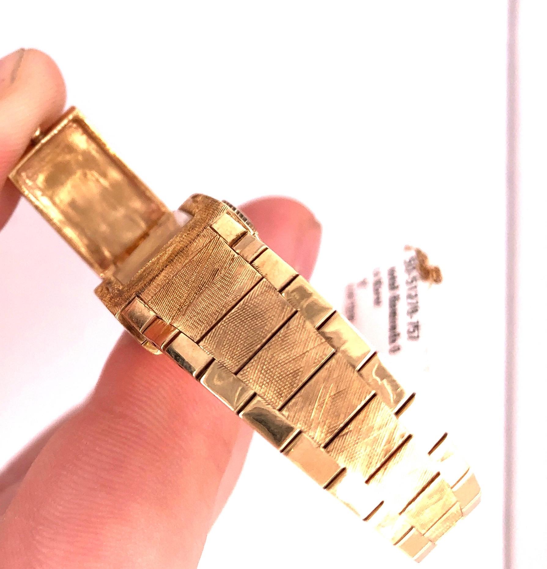 Sellita Montre-bracelet suisse pour femme en or 14 carats avec 17 rubis en vente 3