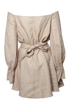 Selma Cilek, Beige linen dress