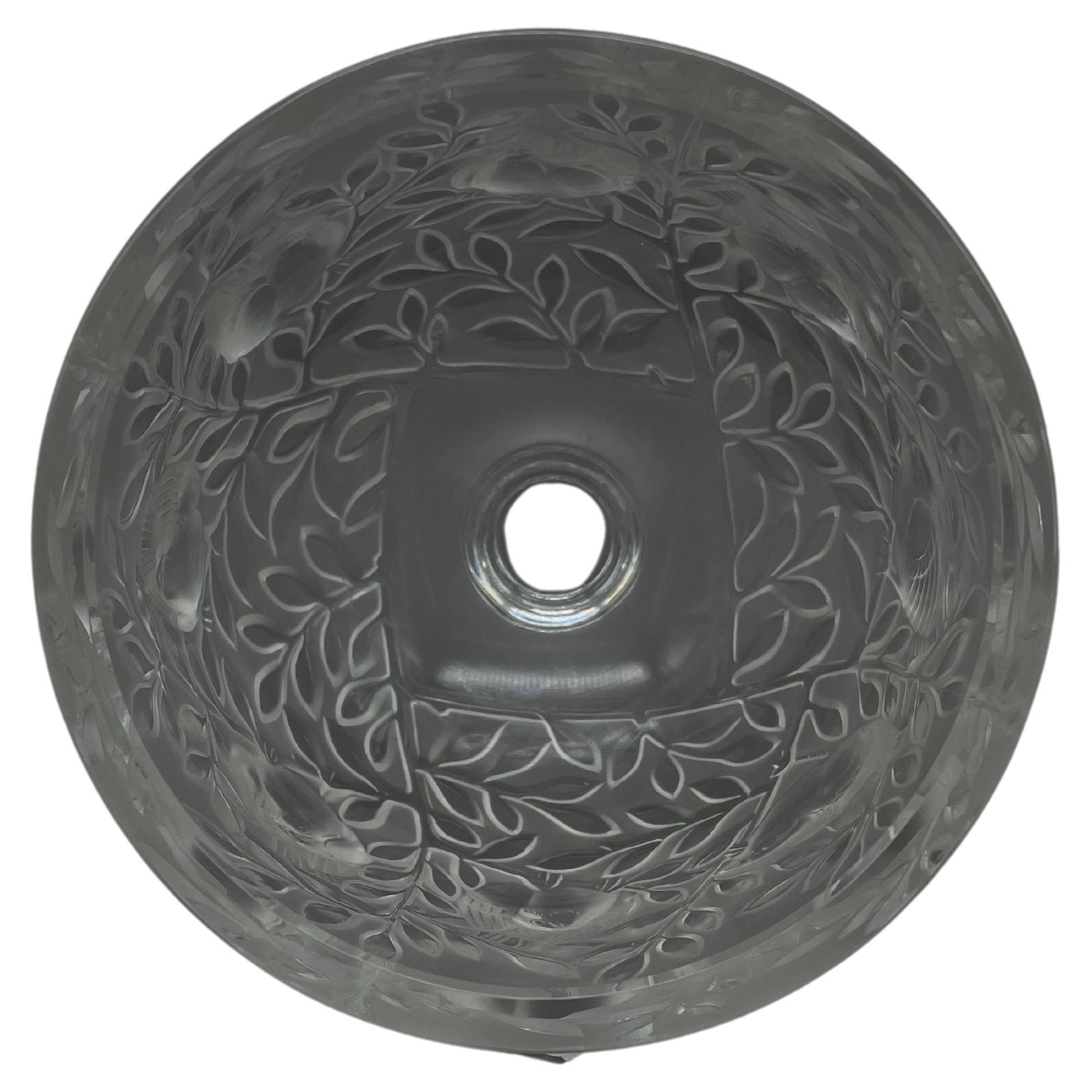 Rara coppa di cristallo Lalique con piedini e piedi

Cristallo massiccio lavorato, tagliato e modellato a calice. Un design estremamente dettagliato. Molto raro e di alta qualità.

Lalique Made in France.