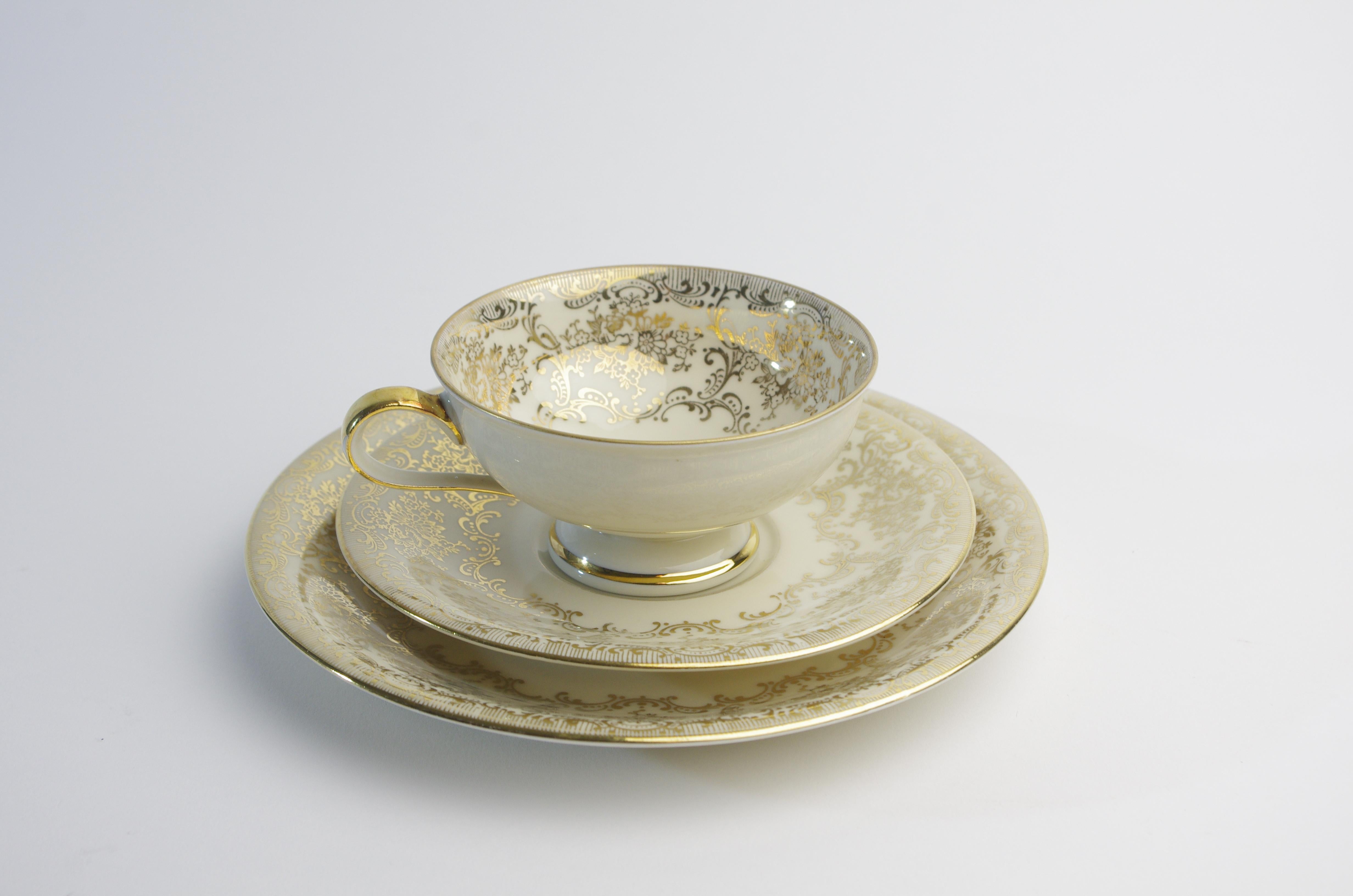 Seltmann Edelstein Combina Scherzer Teasets In Good Condition For Sale In MAASTRICHT, LI