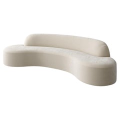 Canapé Selune en velours pelucheux par Christiane Lemieux