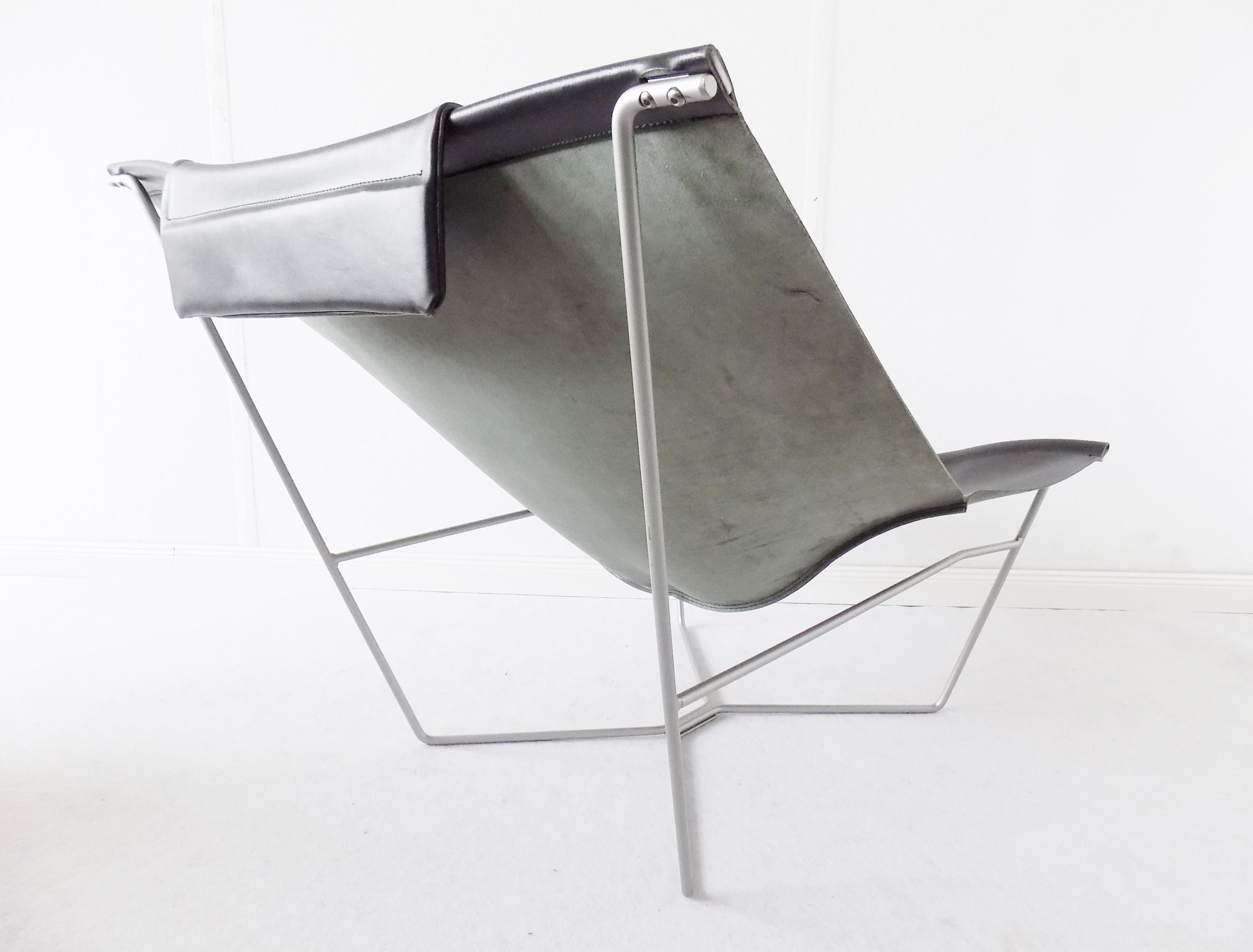 British Semana Black Leather Sling Chair by David Weeks for Habitat, UK, Minimalistic For Sale