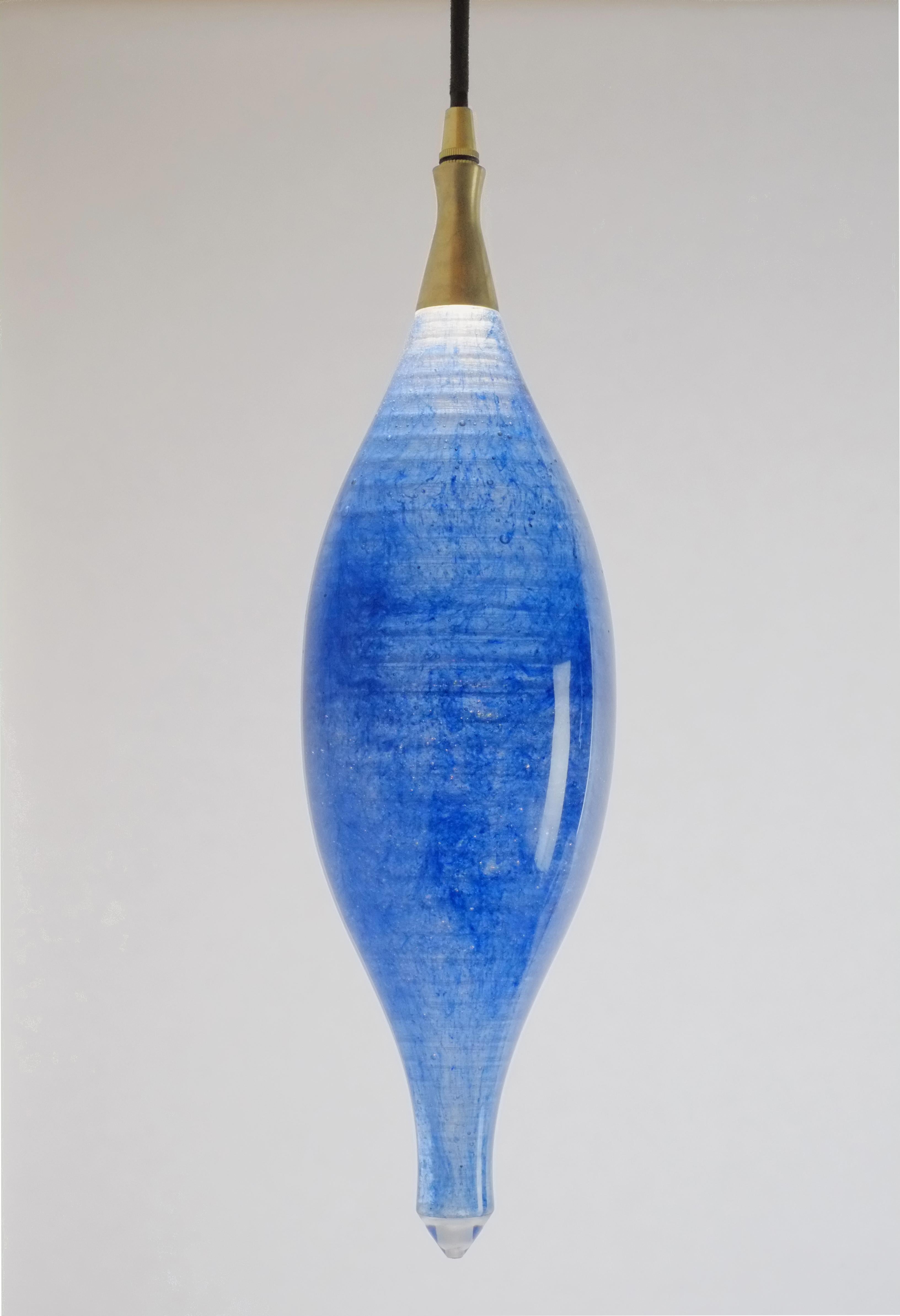 Cristal Lampe en verre contemporaine : Lampe suspendue Semazen en cristal bleu clair en vente
