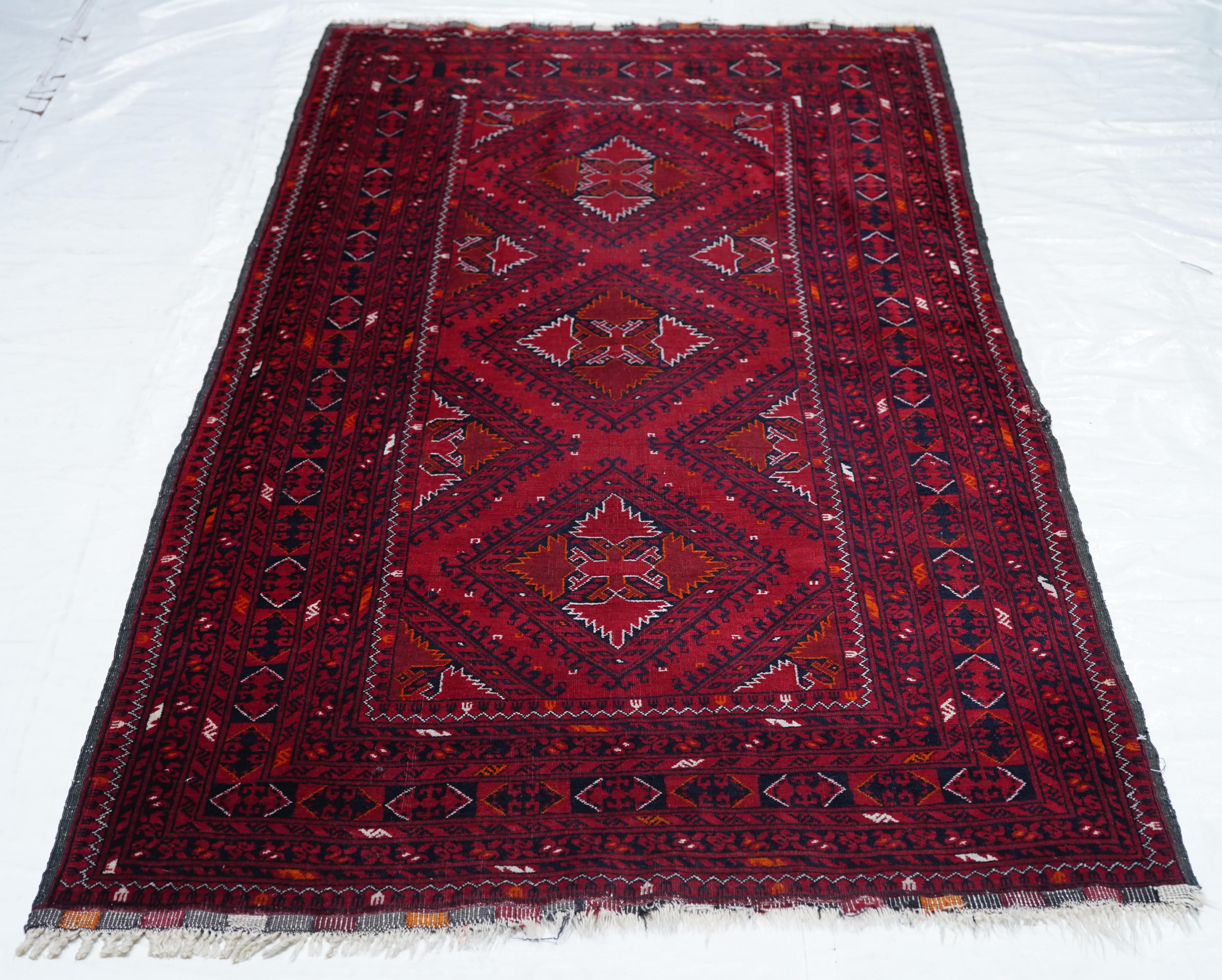 Vintage Afghan Teppich 3'7'' x 7'1'' im Angebot 2